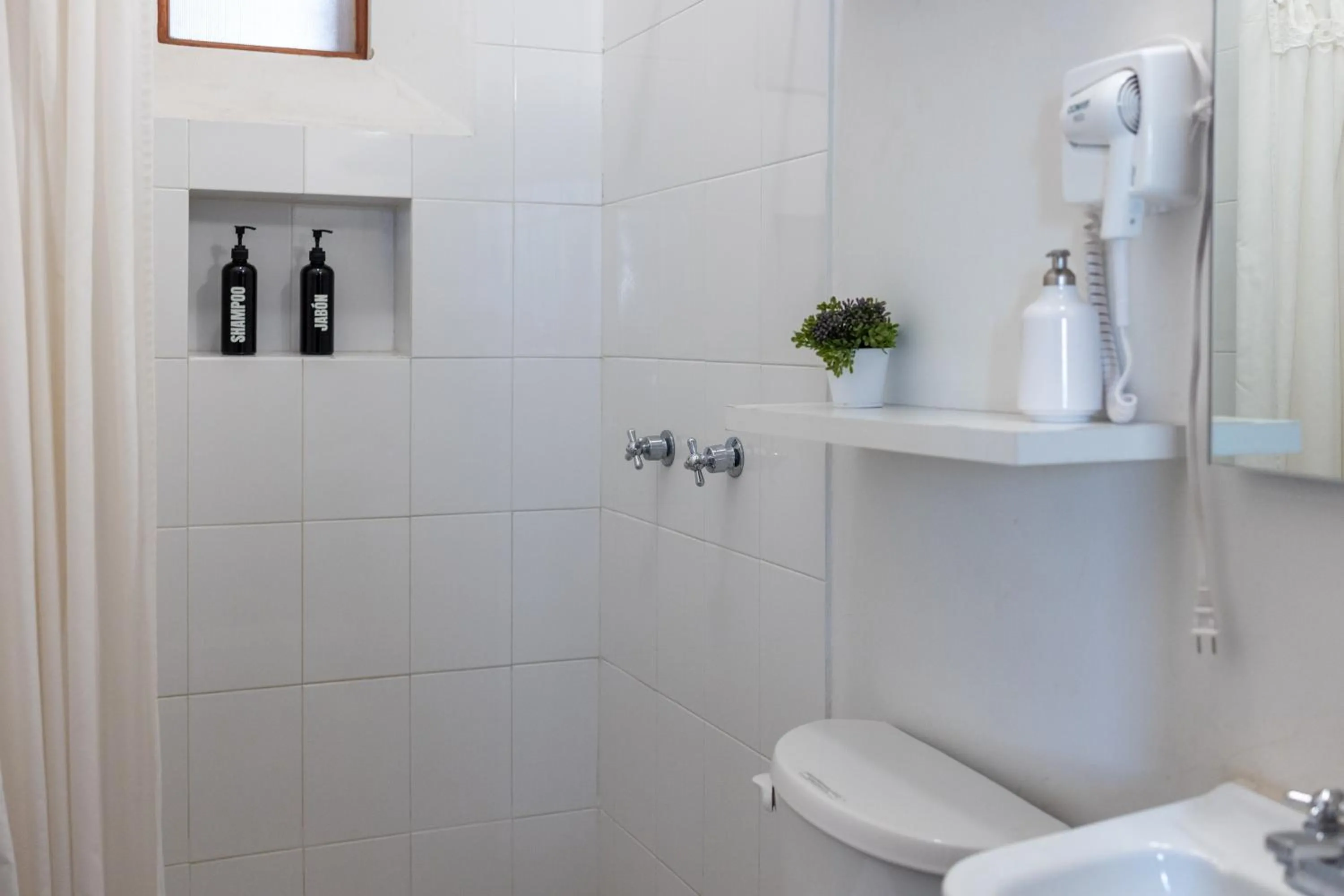 Shower in Casa Araiza