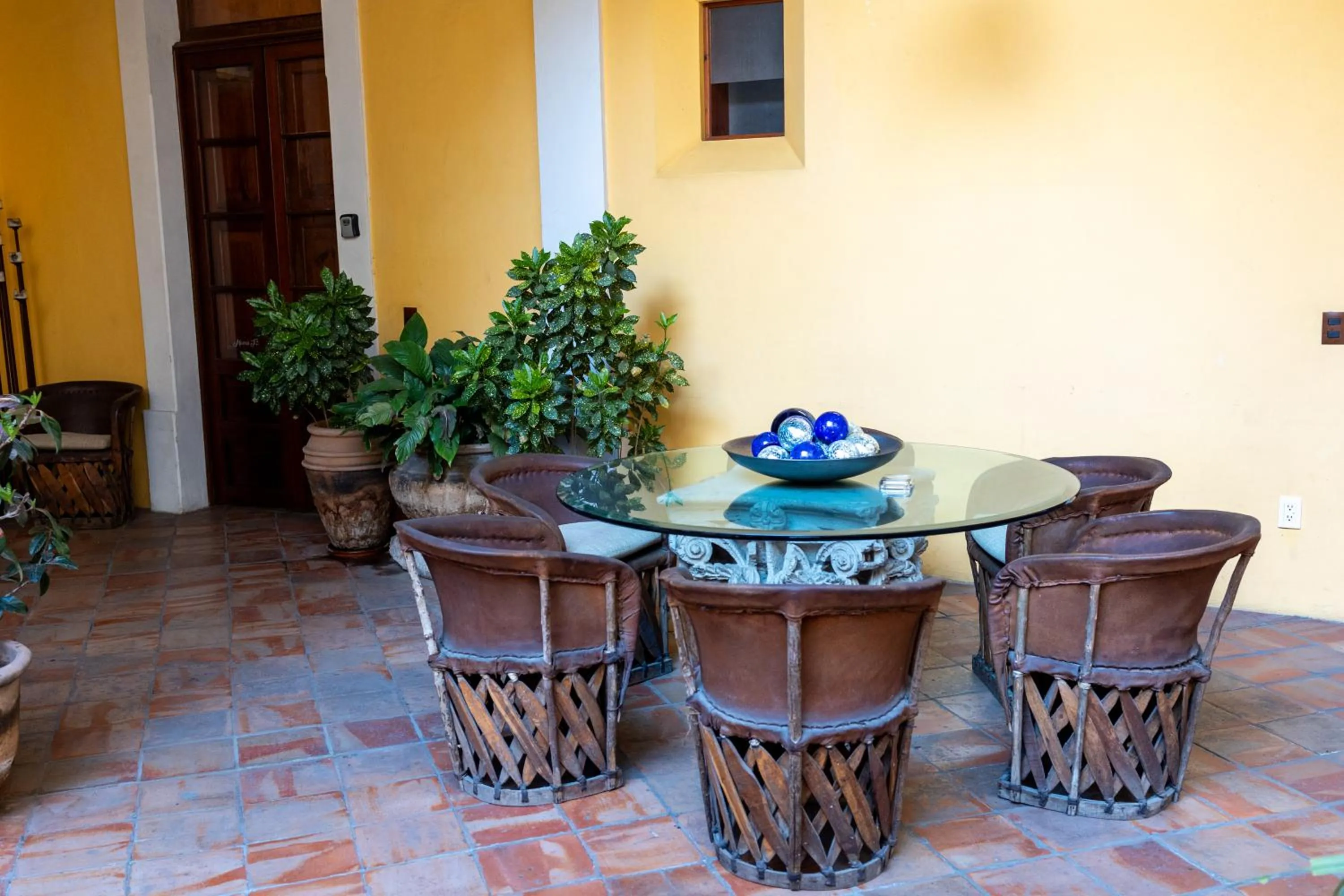 Property building in Casa Araiza
