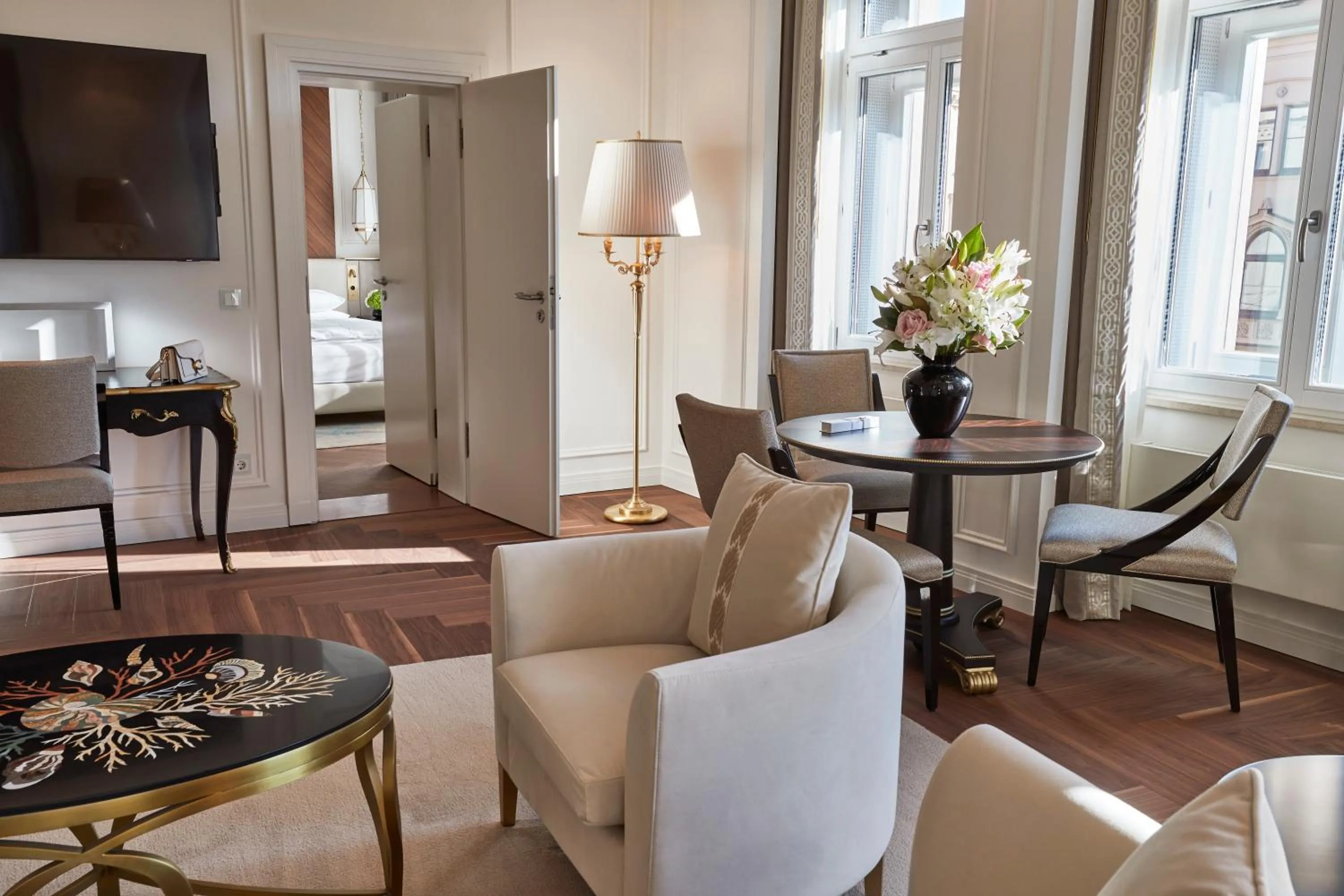 Living room in Vier Jahreszeiten Kempinski München