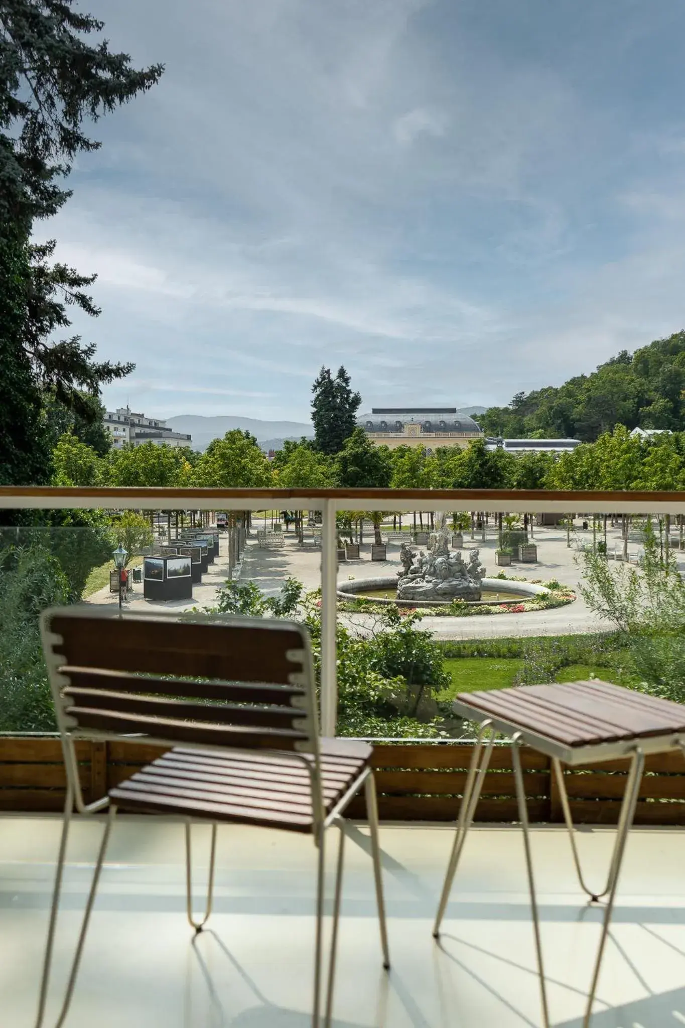 Deluxe Single Room in At the Park Hotel Deluxe Single Room in At the Park Hotel