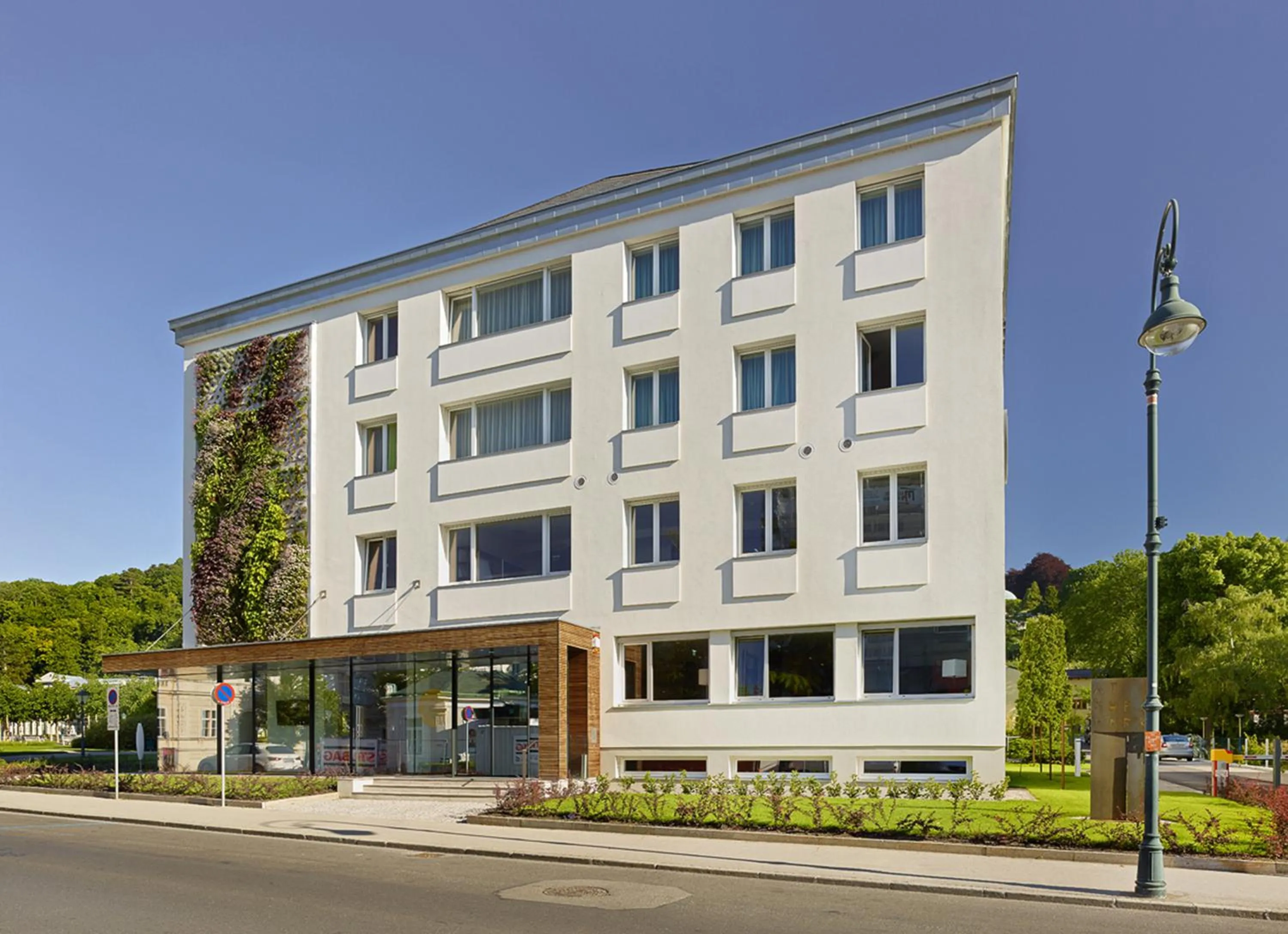 Facade/entrance in At the Park Hotel