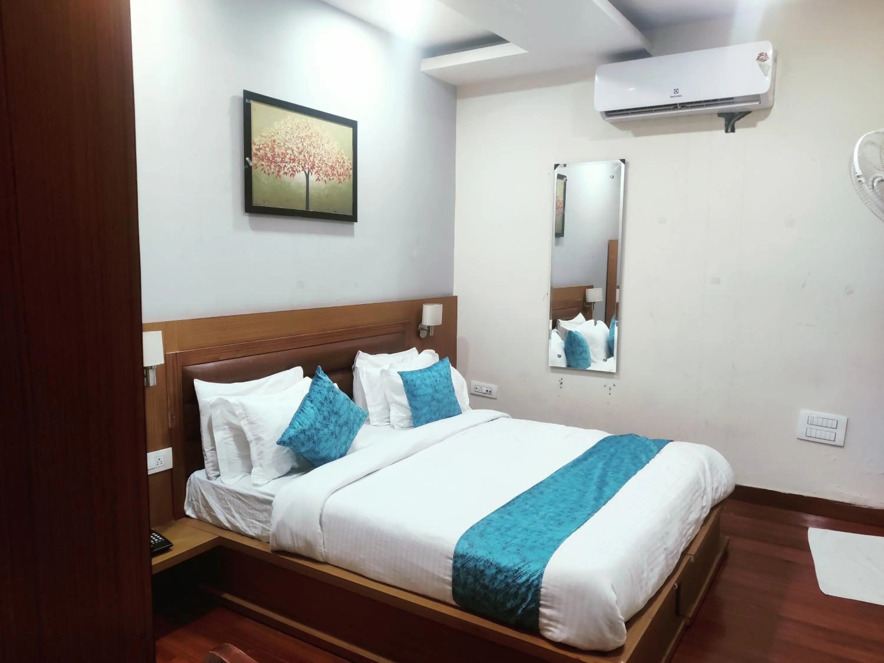 Bed in Banyan hotel&restro