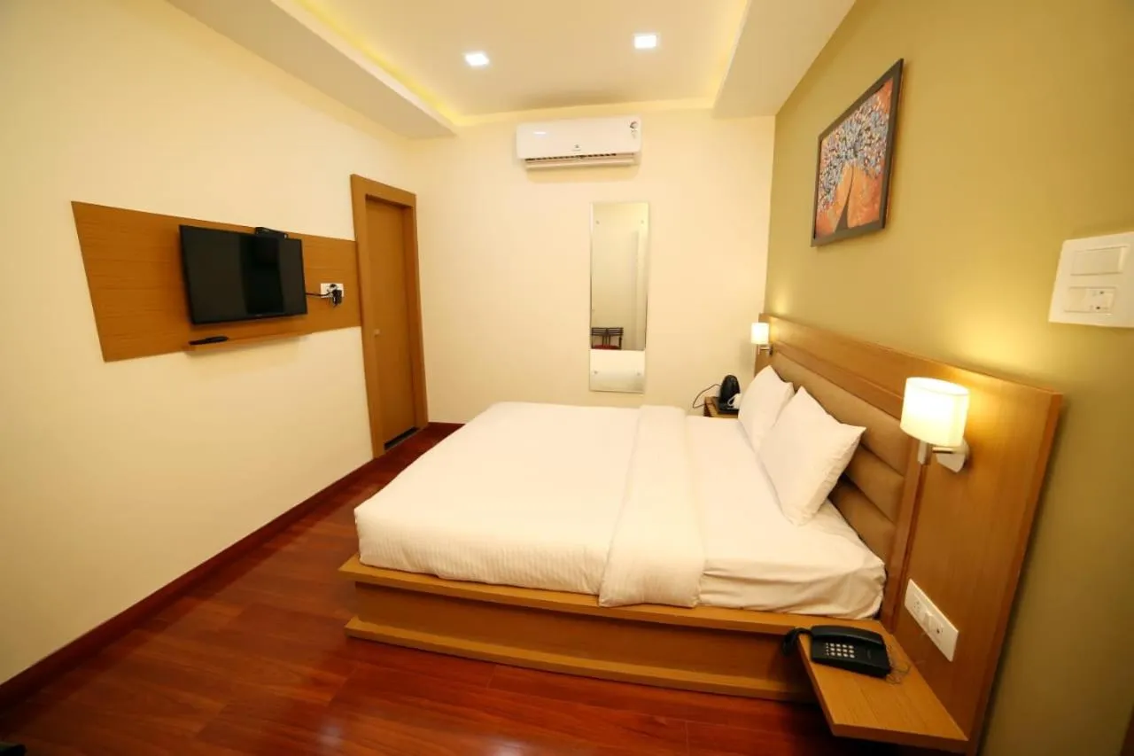 Bed in Banyan hotel&restro