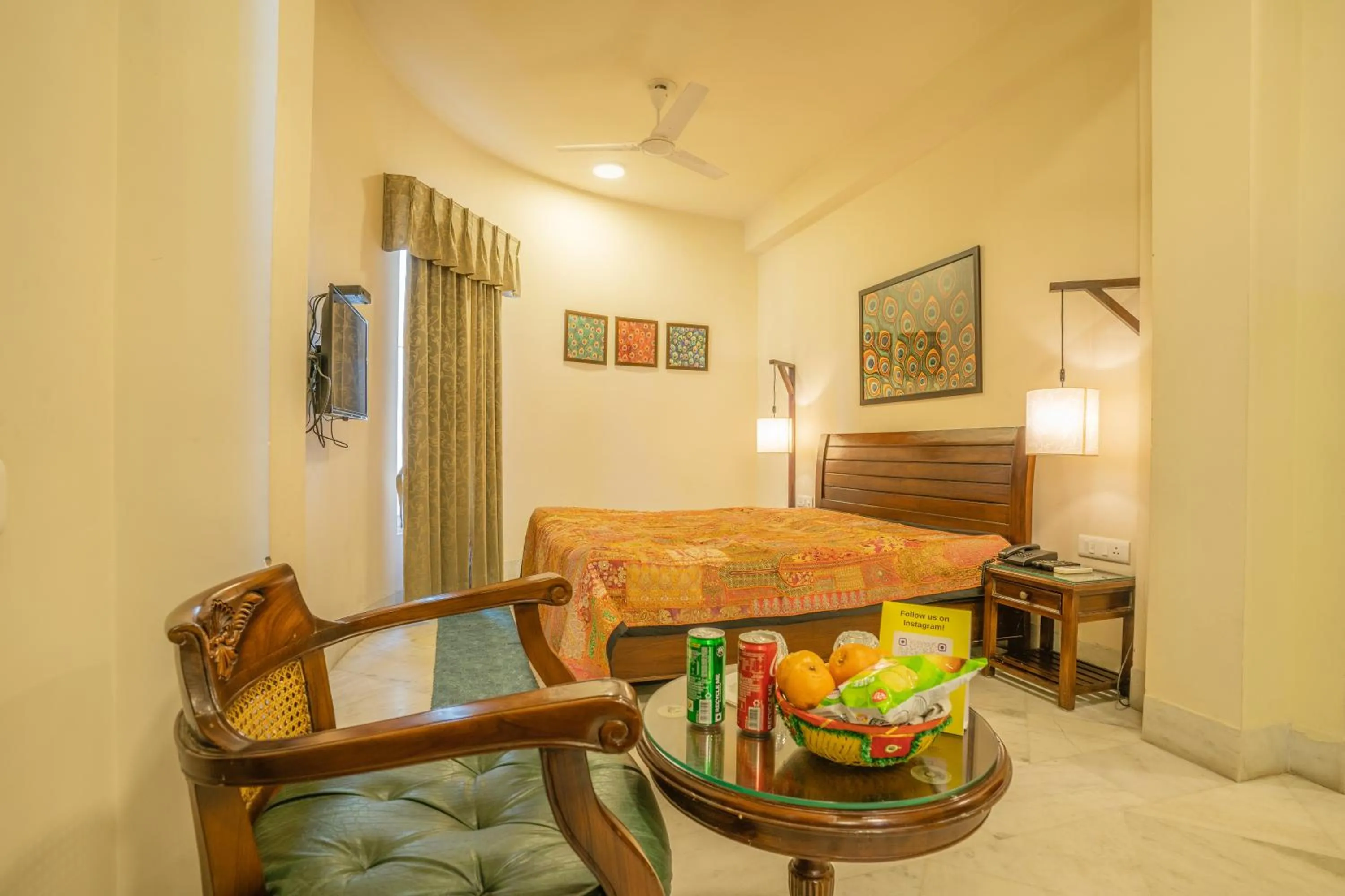 Bed in Tripli Hotels Shambhu Villas