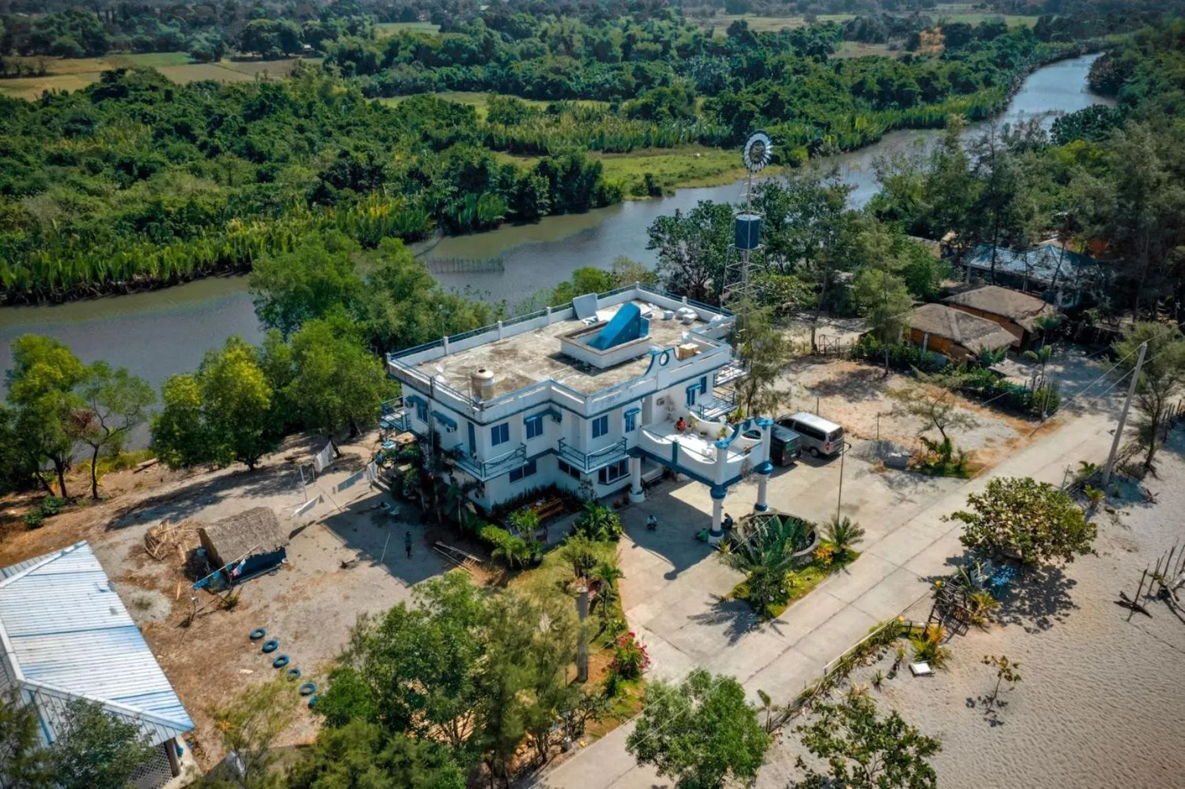 Club Monet Beachfront Resort by Cocotel