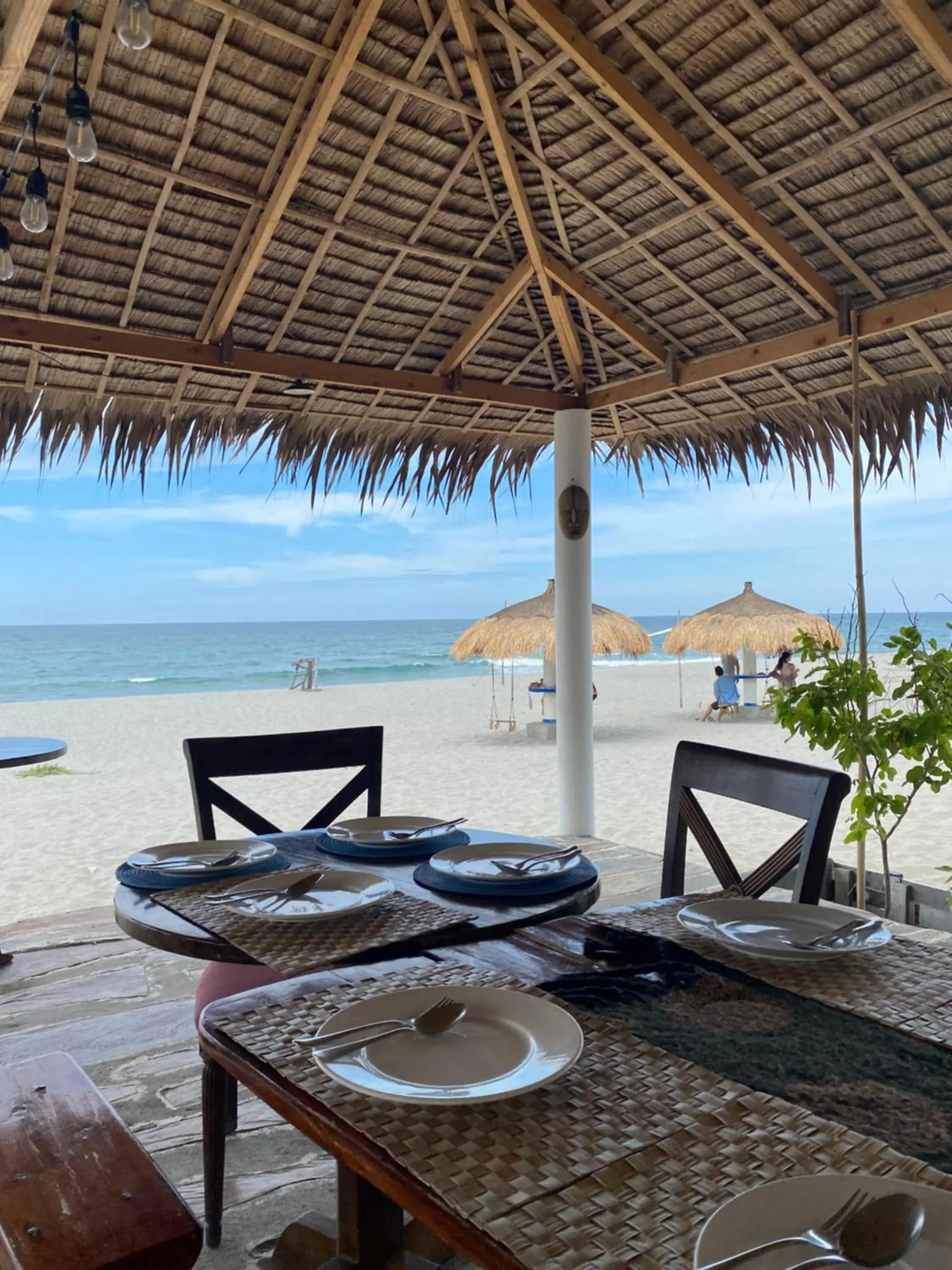 Restaurant/places to eat in Club Monet Beachfront Resort by Cocotel Restaurant/places to eat in Club Monet Beachfront Resort by Cocotel