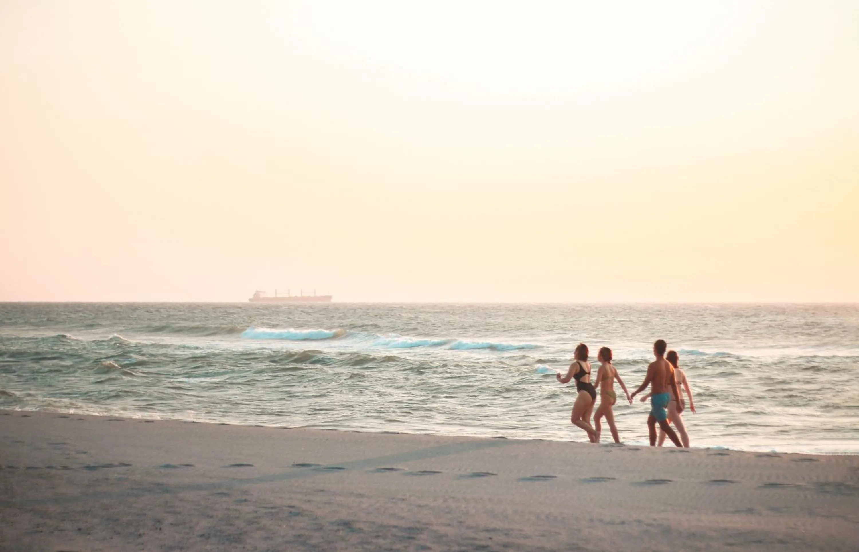 Beach in Club Monet Beachfront Resort by Cocotel