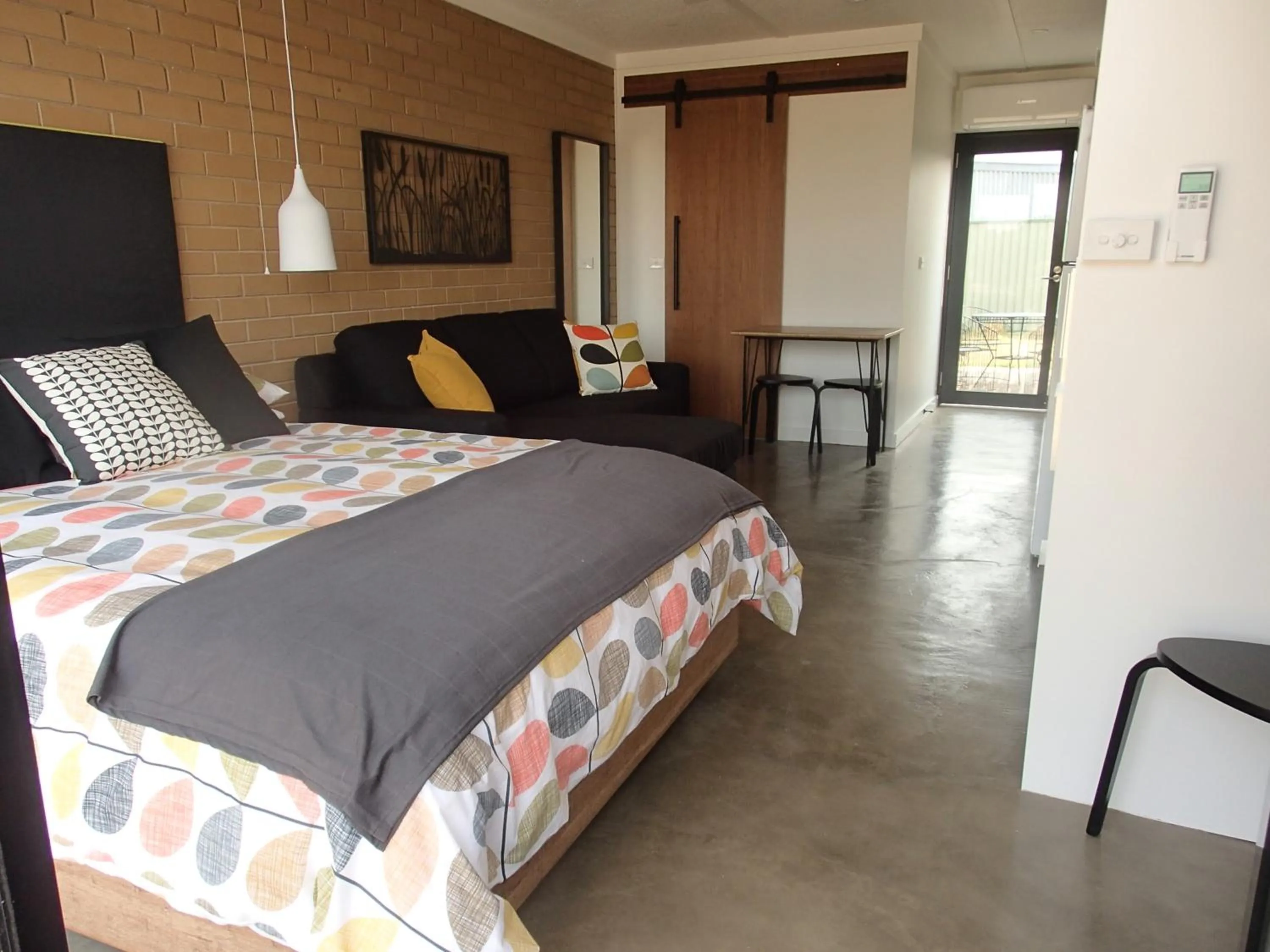 Photo of the whole room, Bed in Wahgunyah Motel