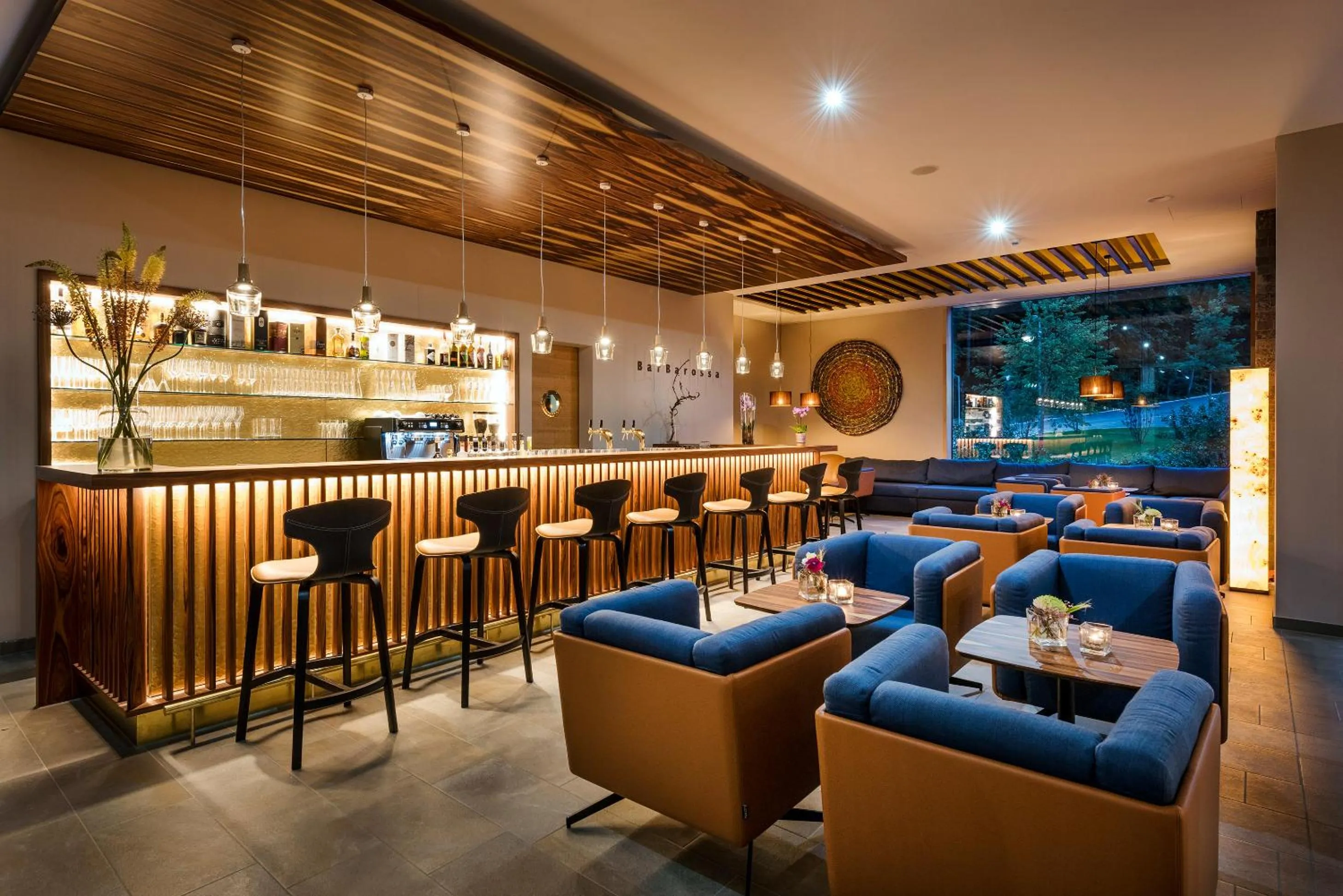 Lounge or bar in Klosterhof – Alpine Hideaway & Spa