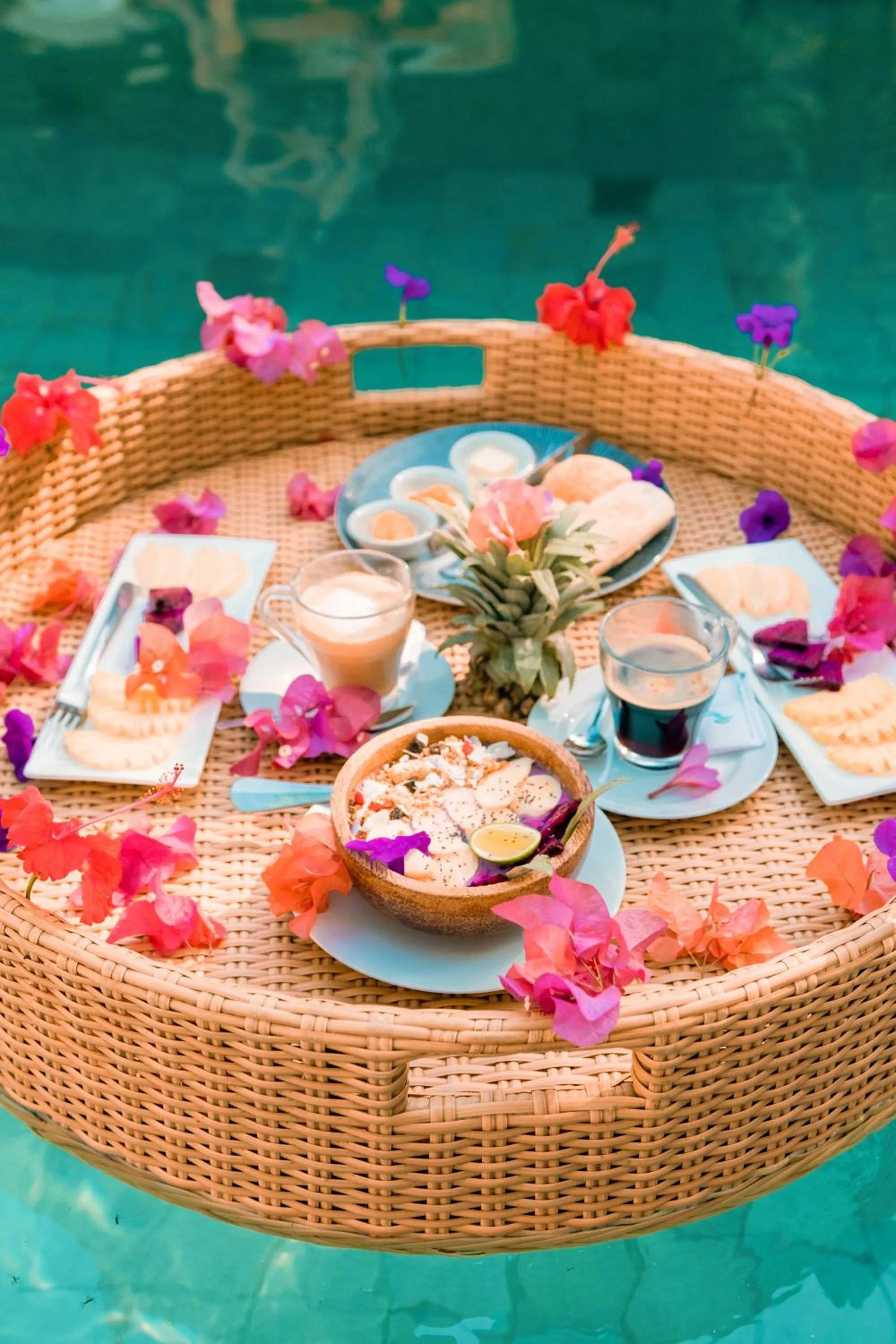 Breakfast in La Cocoteraie Ecolodge - Luxury Glamping Tents