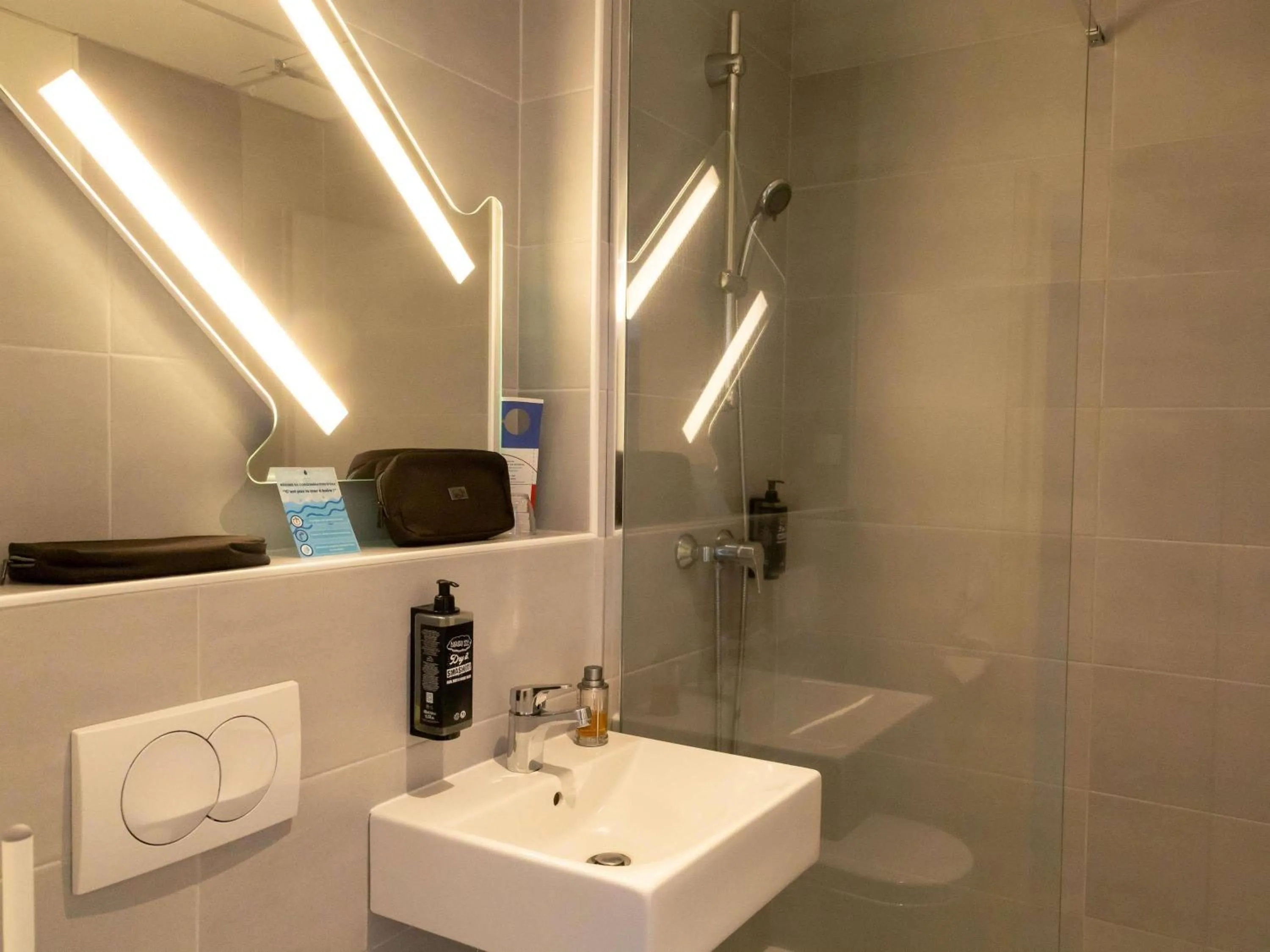 Bedroom in ibis budget Le Puy En Velay