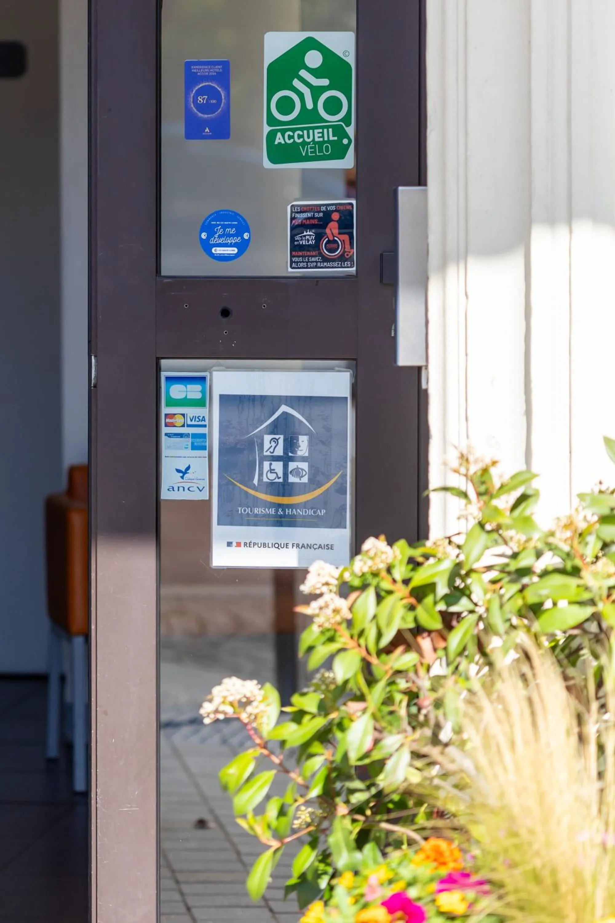 Property logo or sign in ibis budget Le Puy En Velay