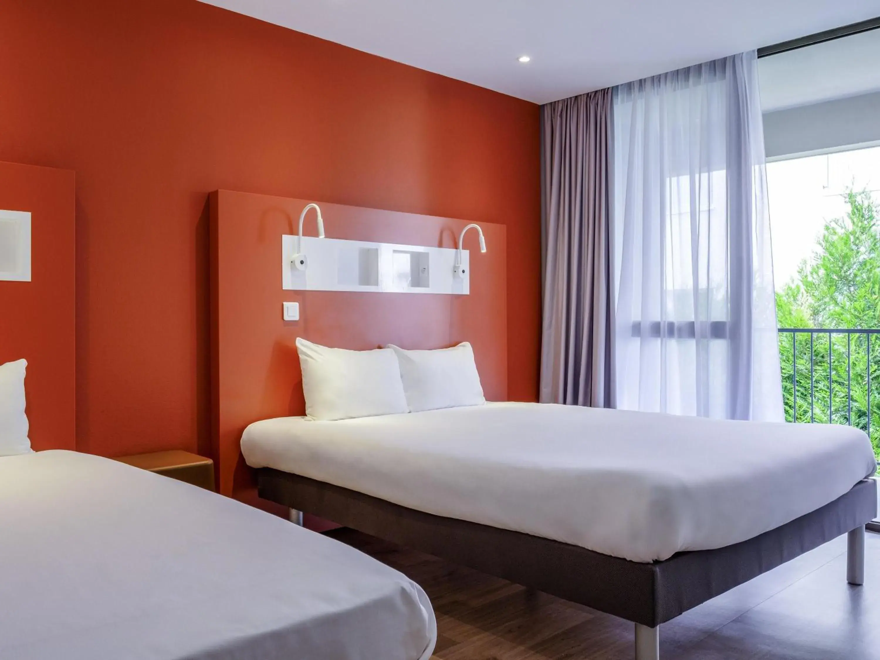 Property building, Bed in ibis budget Le Puy En Velay Property building, Bed in ibis budget Le Puy En Velay