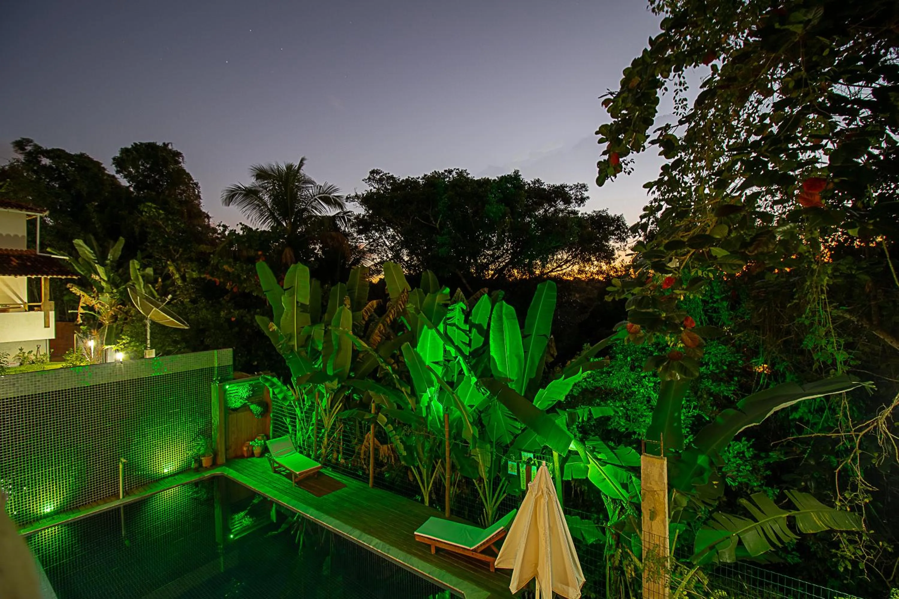 Swimming pool in Villa Handam