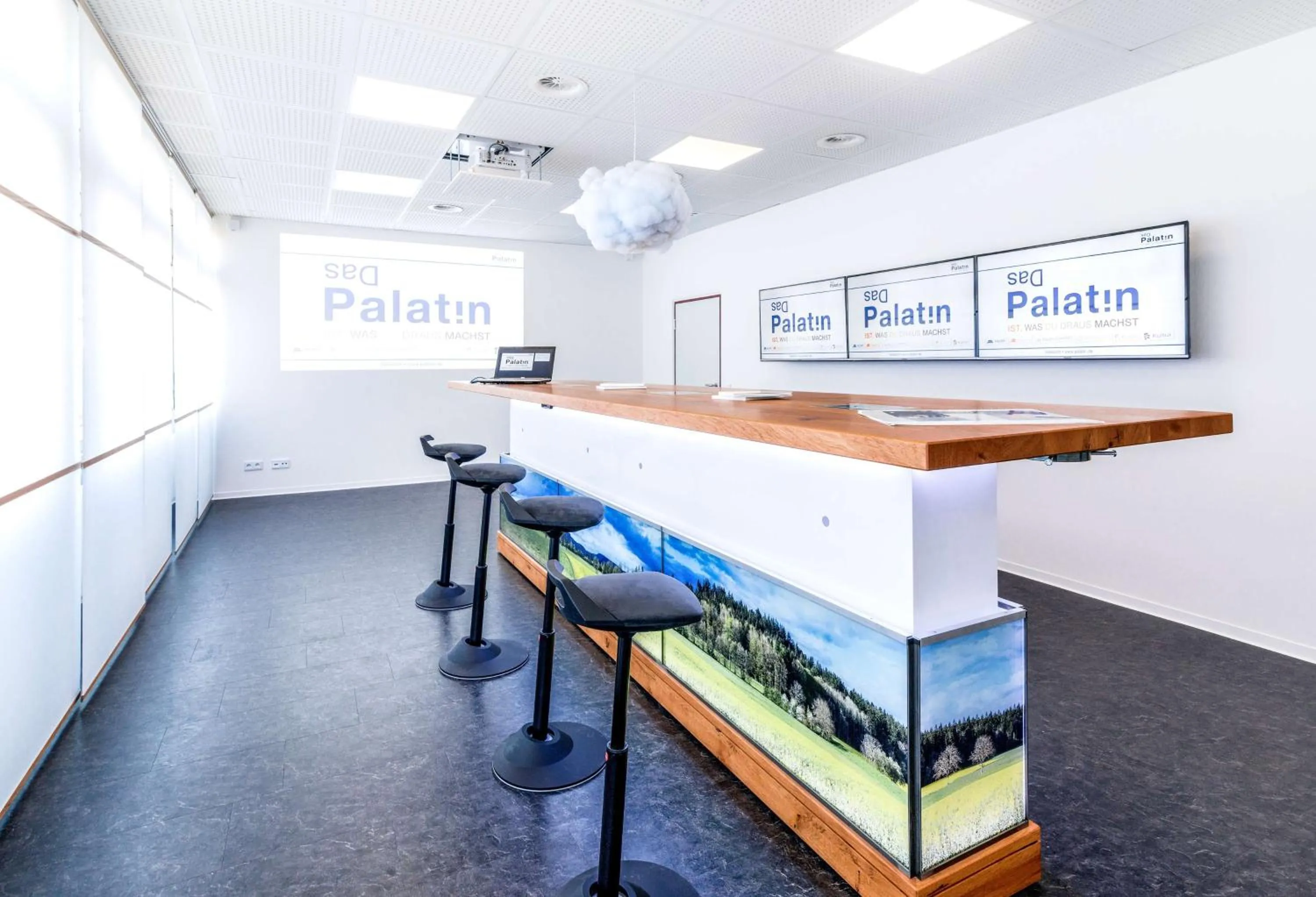 Meeting/conference room in Best Western Plus Palatin Kongresshotel