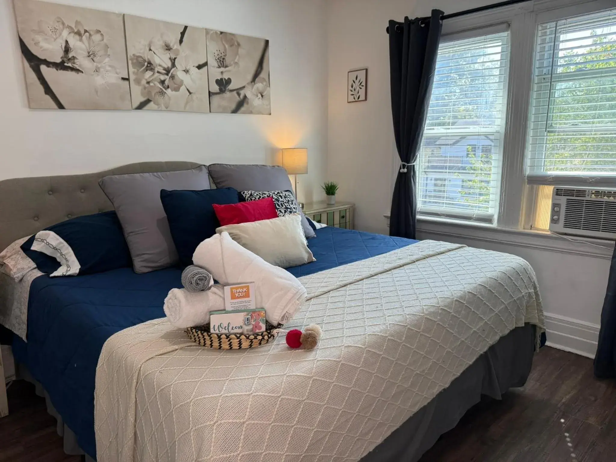 Cozy Private bedrooms Kitchen Wifi Cozy Private bedrooms Kitchen Wifi