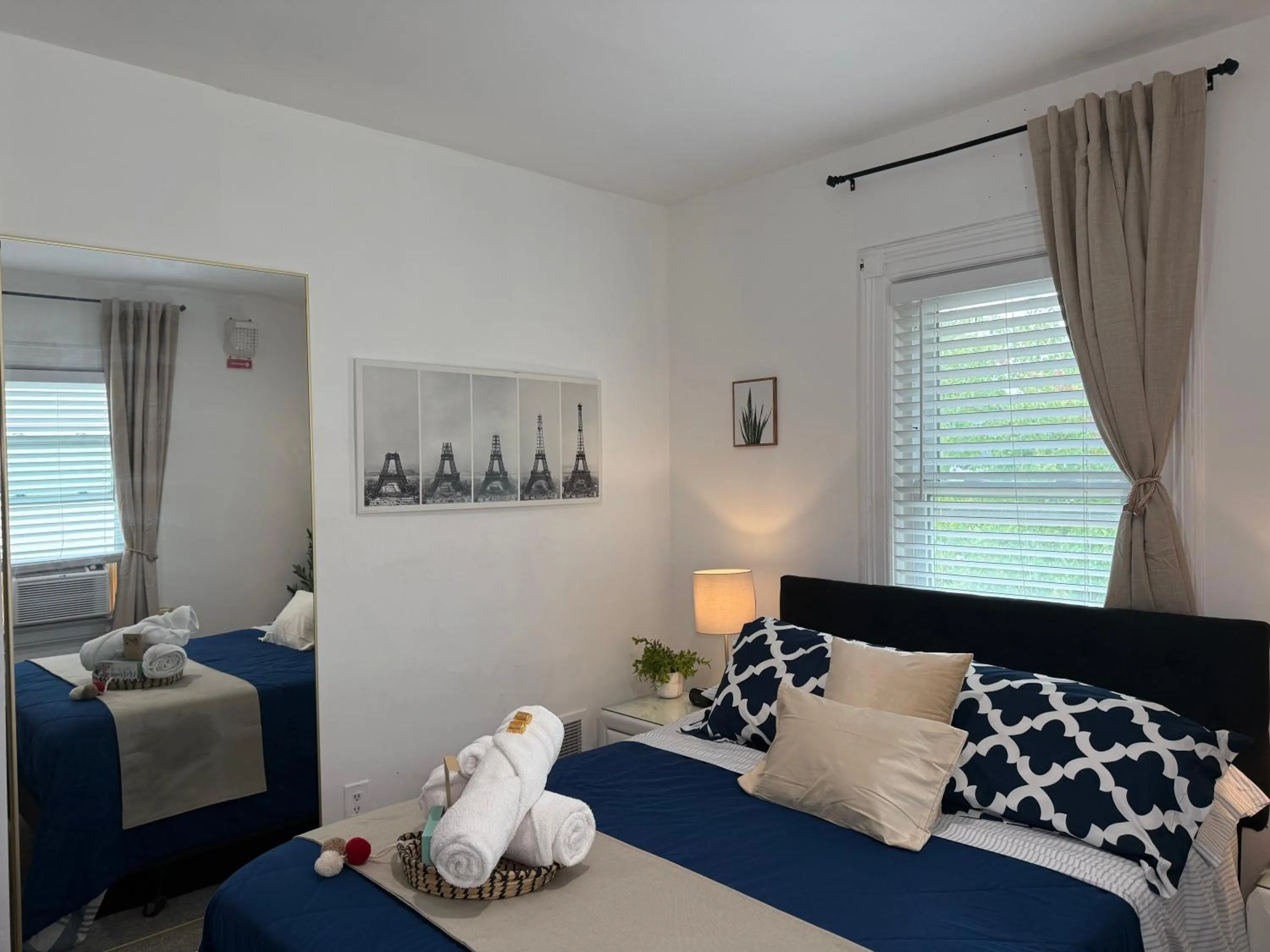 Bed in Cozy Private bedrooms Kitchen Wifi