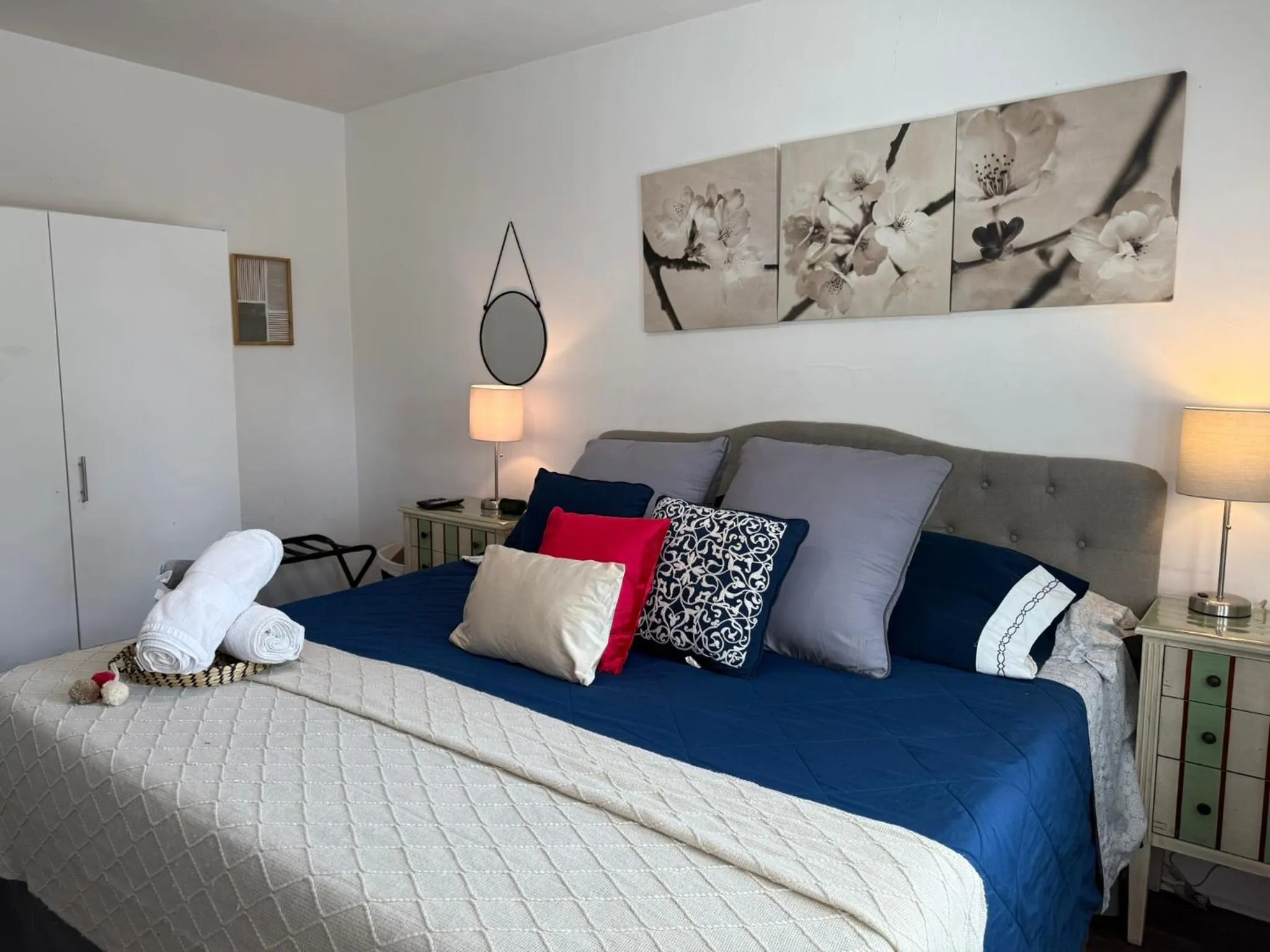 Bed in Cozy Private bedrooms Kitchen Wifi