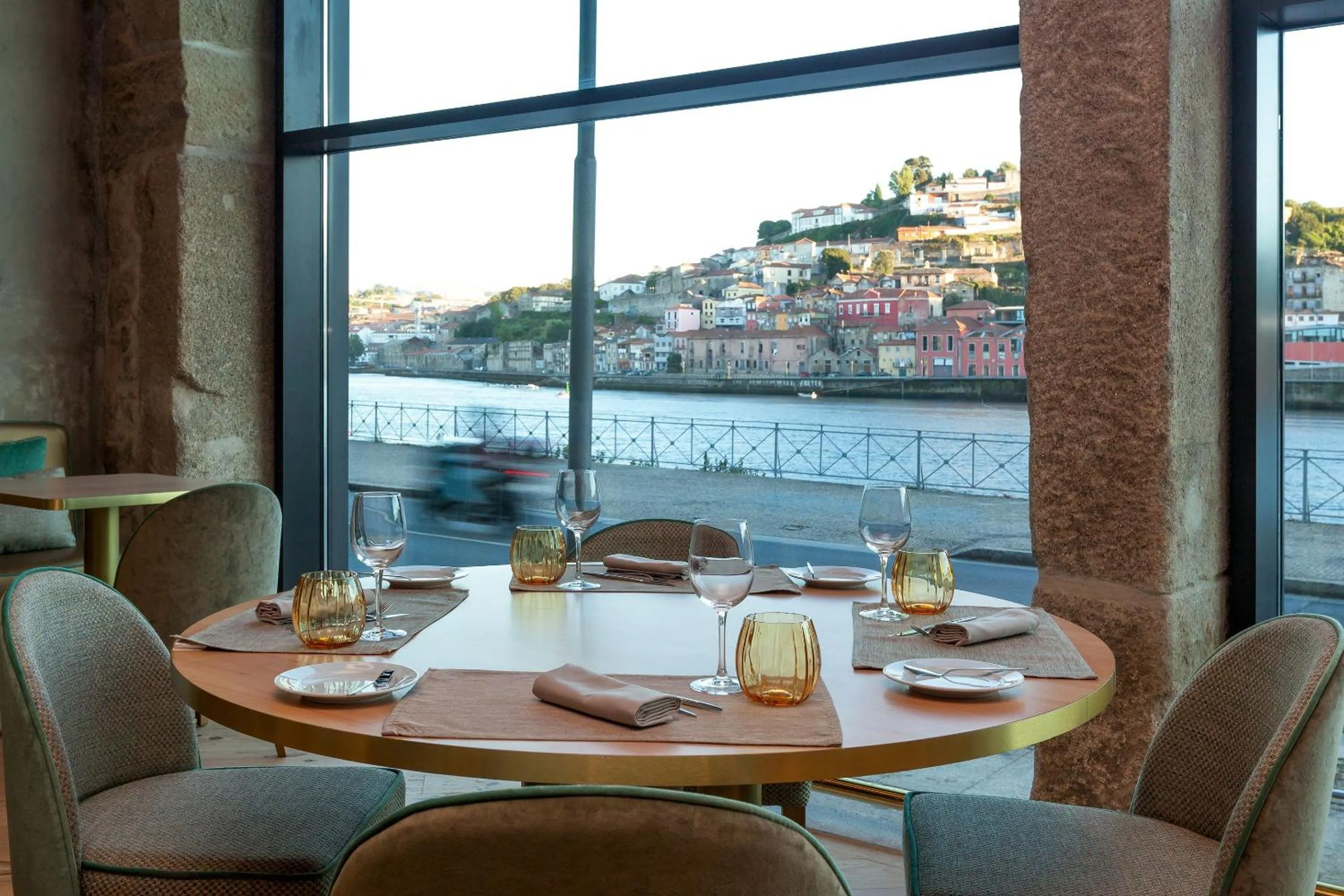 NEYA Porto Hotel