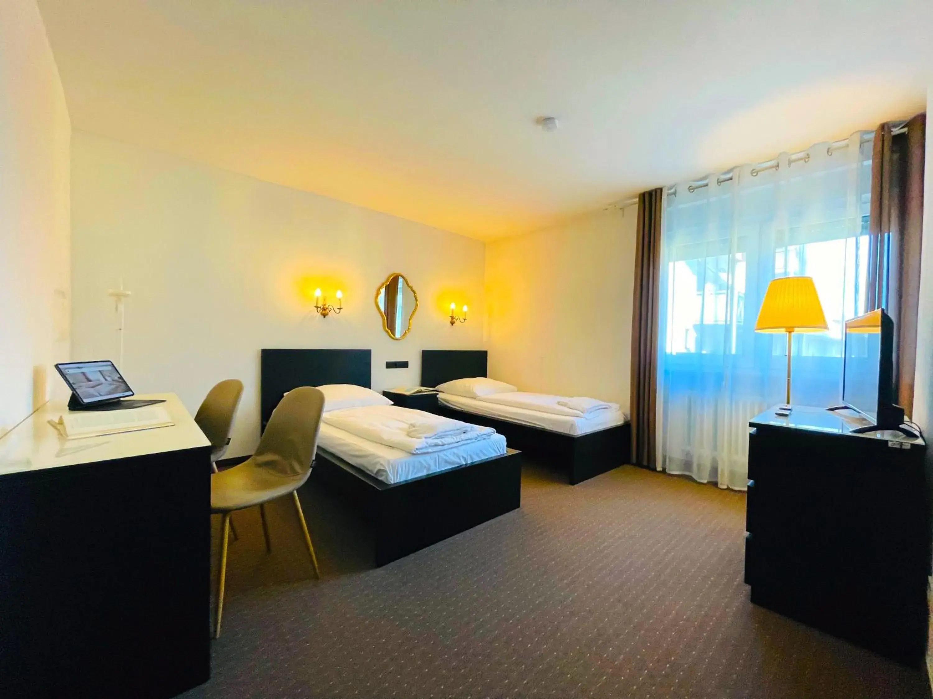 Twin Room in Hotel Moguntia Twin Room in Hotel Moguntia