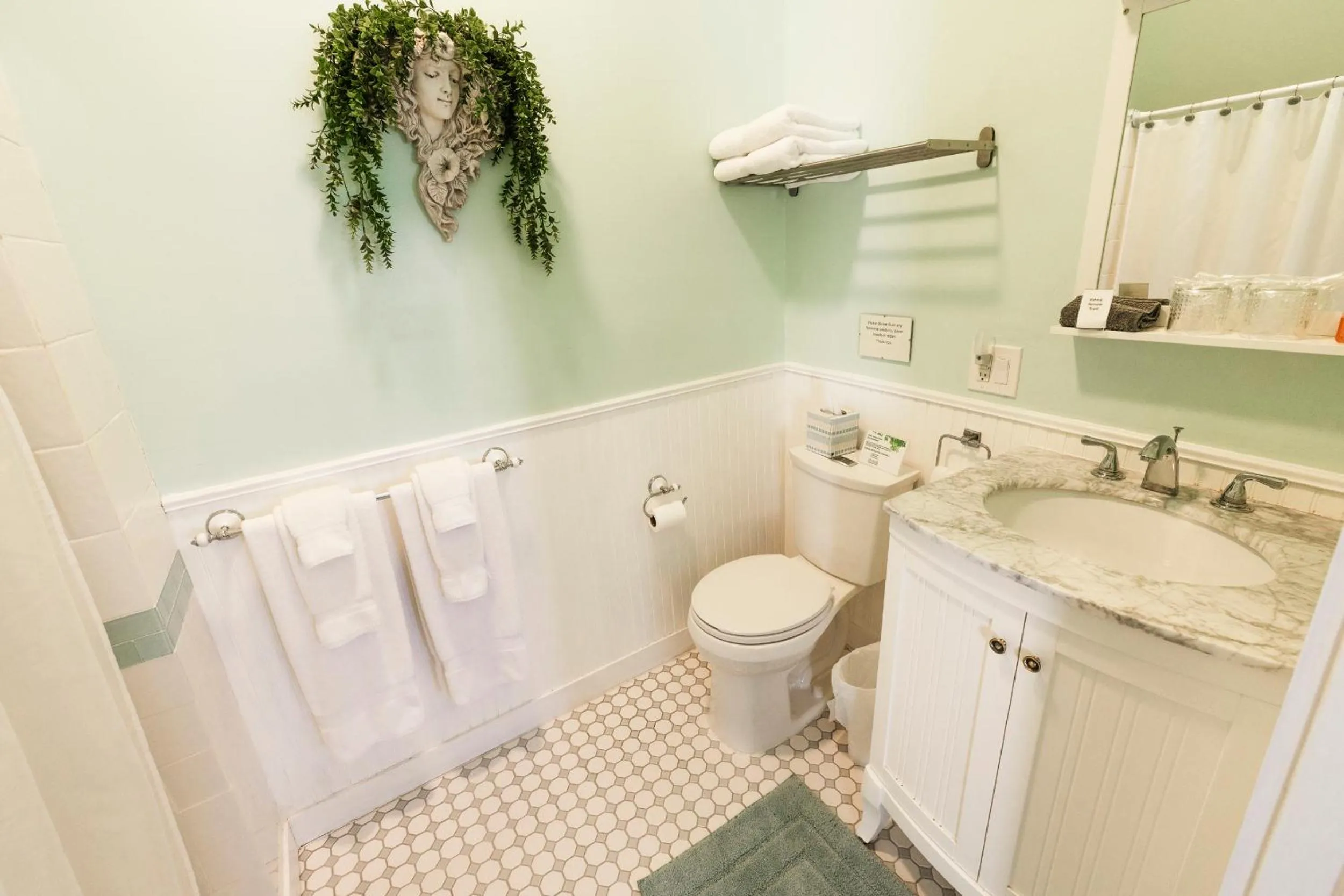 Gifford-Risley House Bed and Breakfast