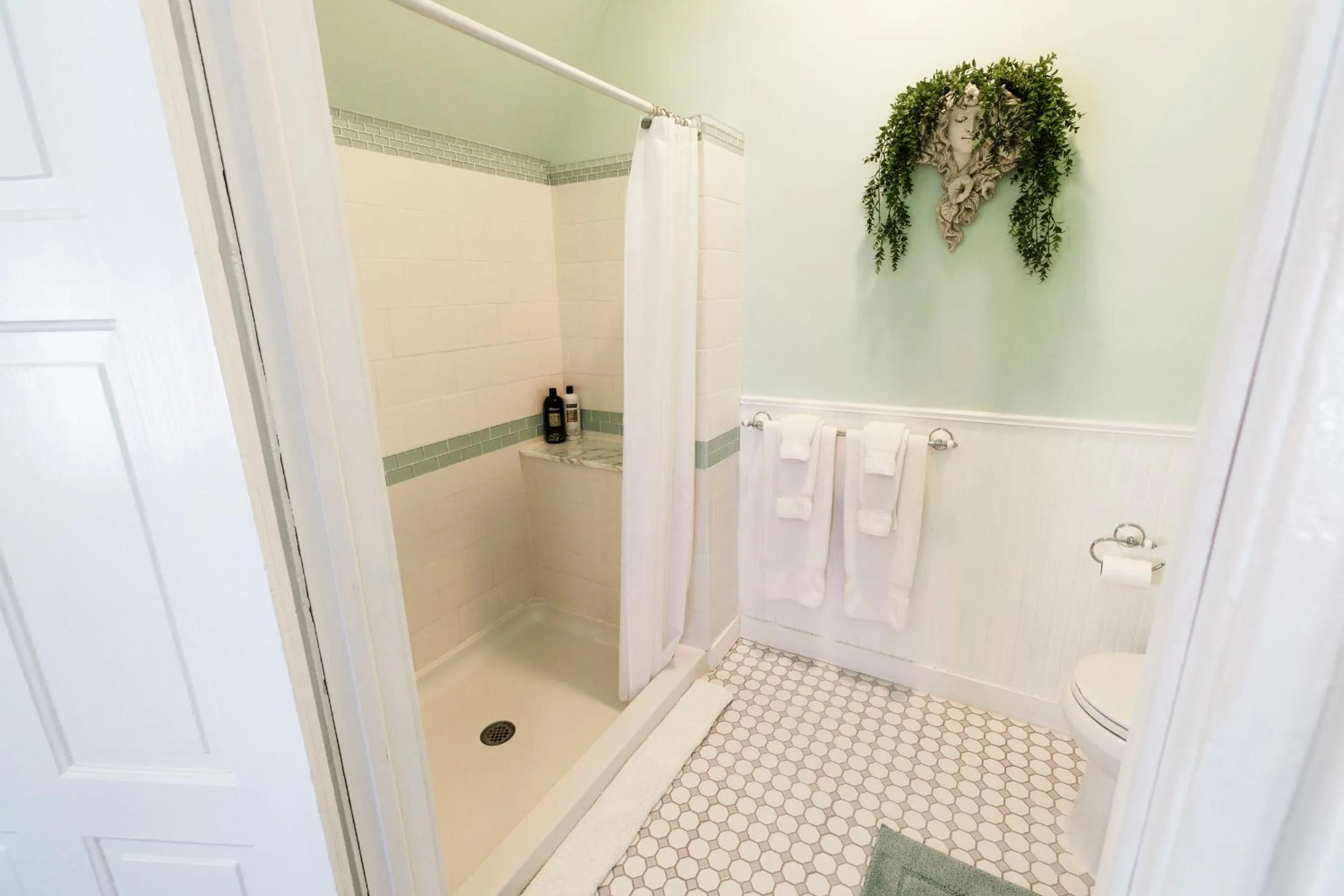 Gifford-Risley House Bed and Breakfast