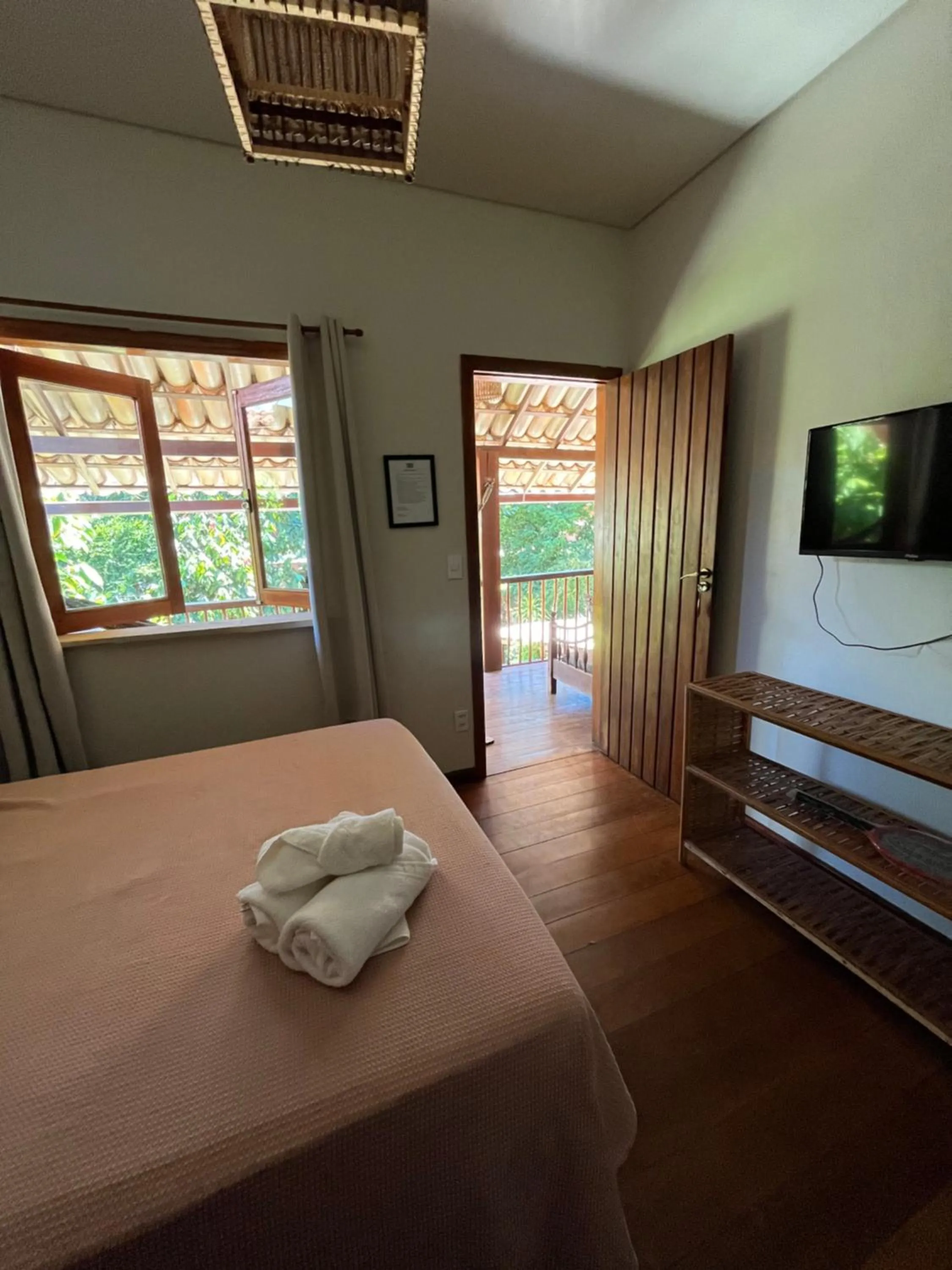 Photo of the whole room, Bed in Pousada Vilarejo