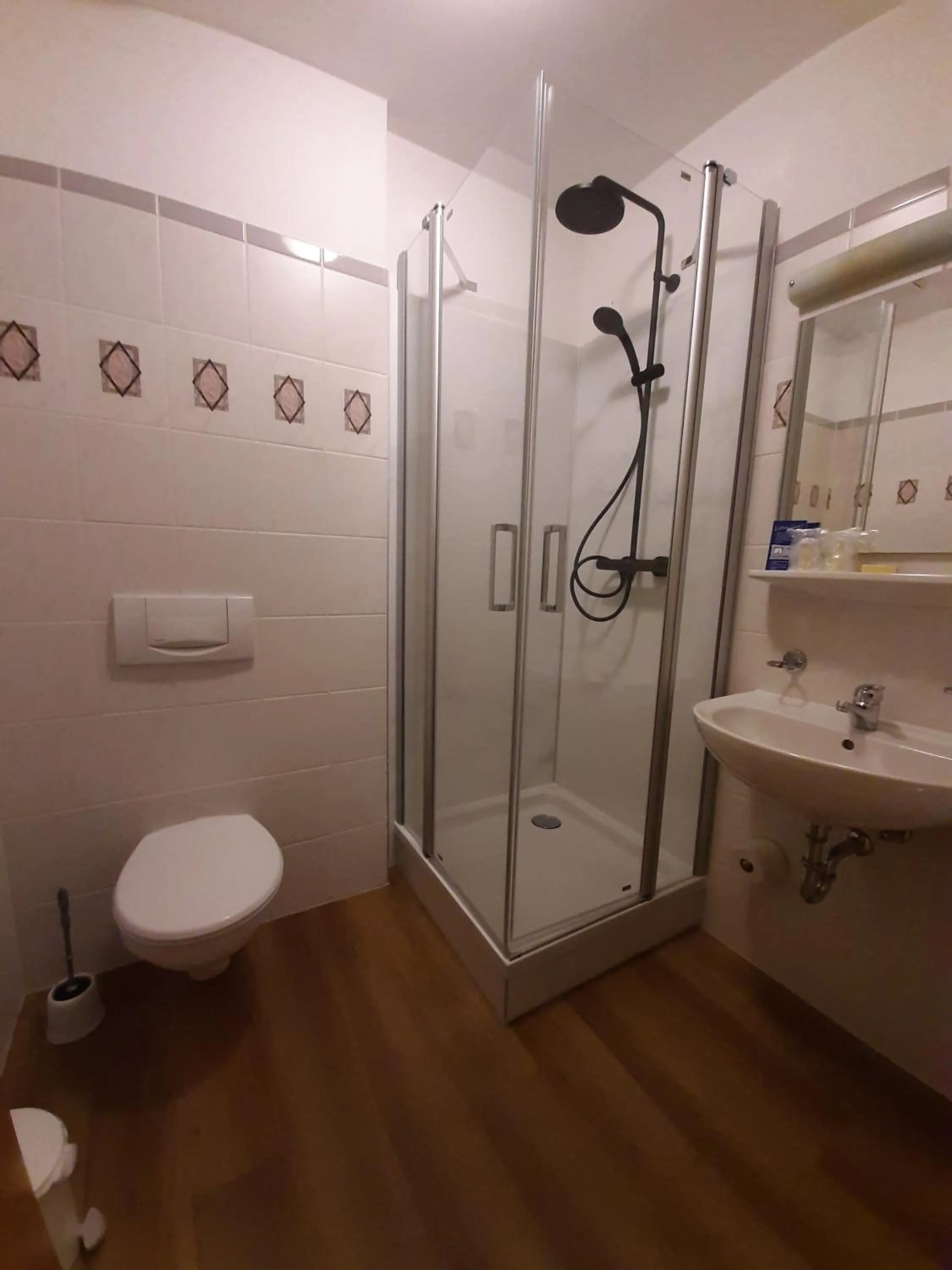 Shower in Altwernigeröder Apparthotel