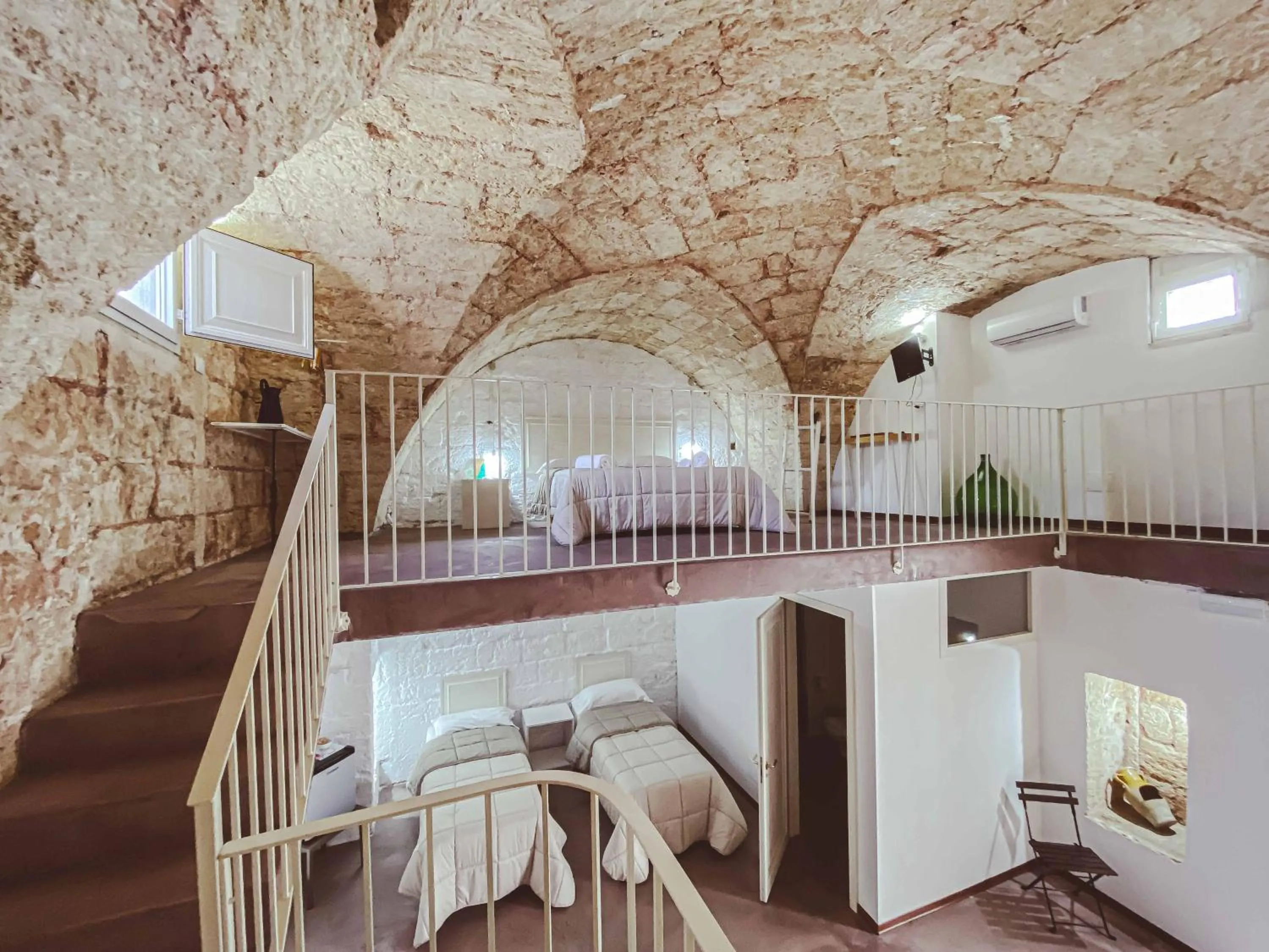 Photo of the whole room in Cortellenica