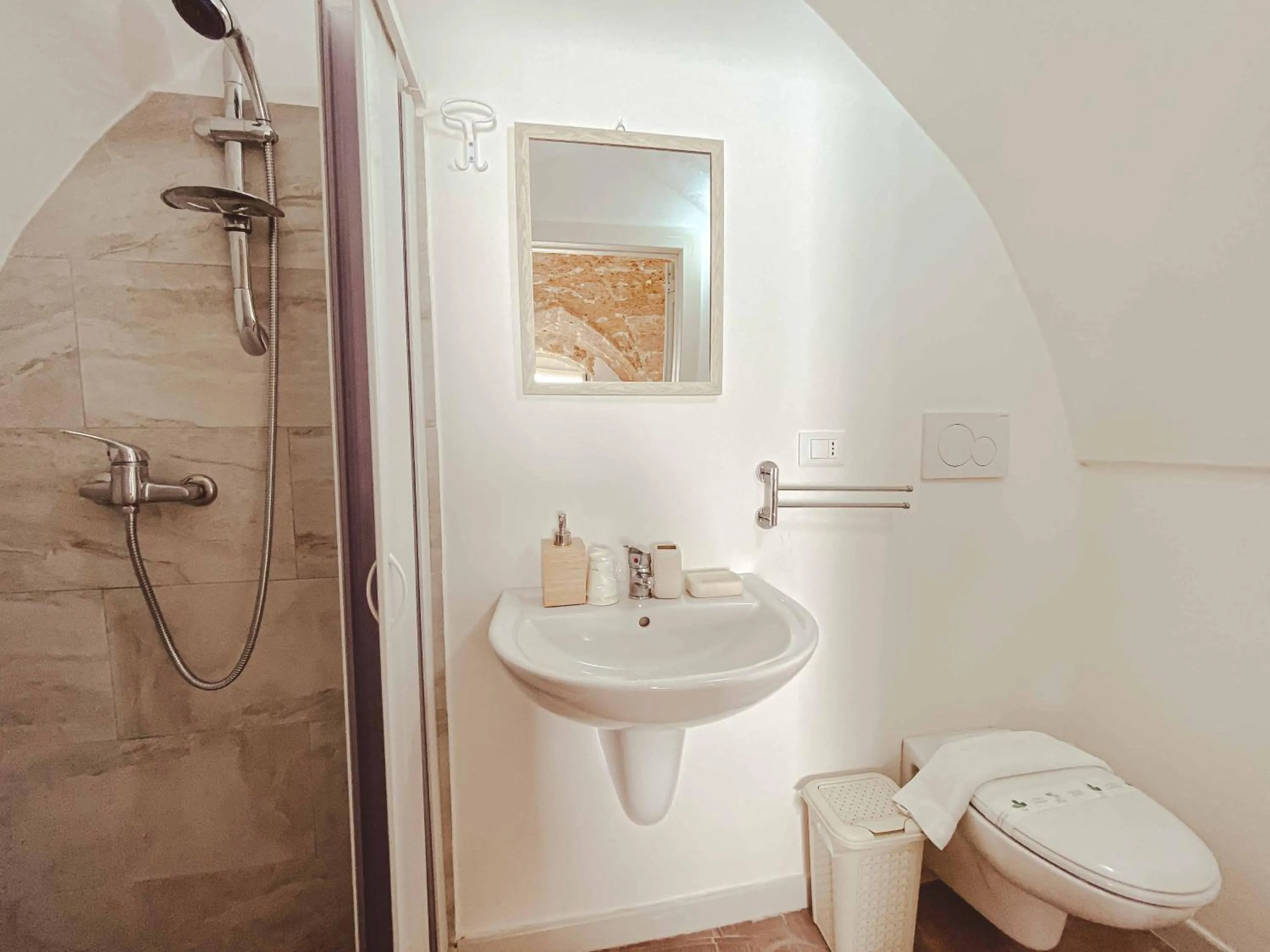 Bathroom in Cortellenica