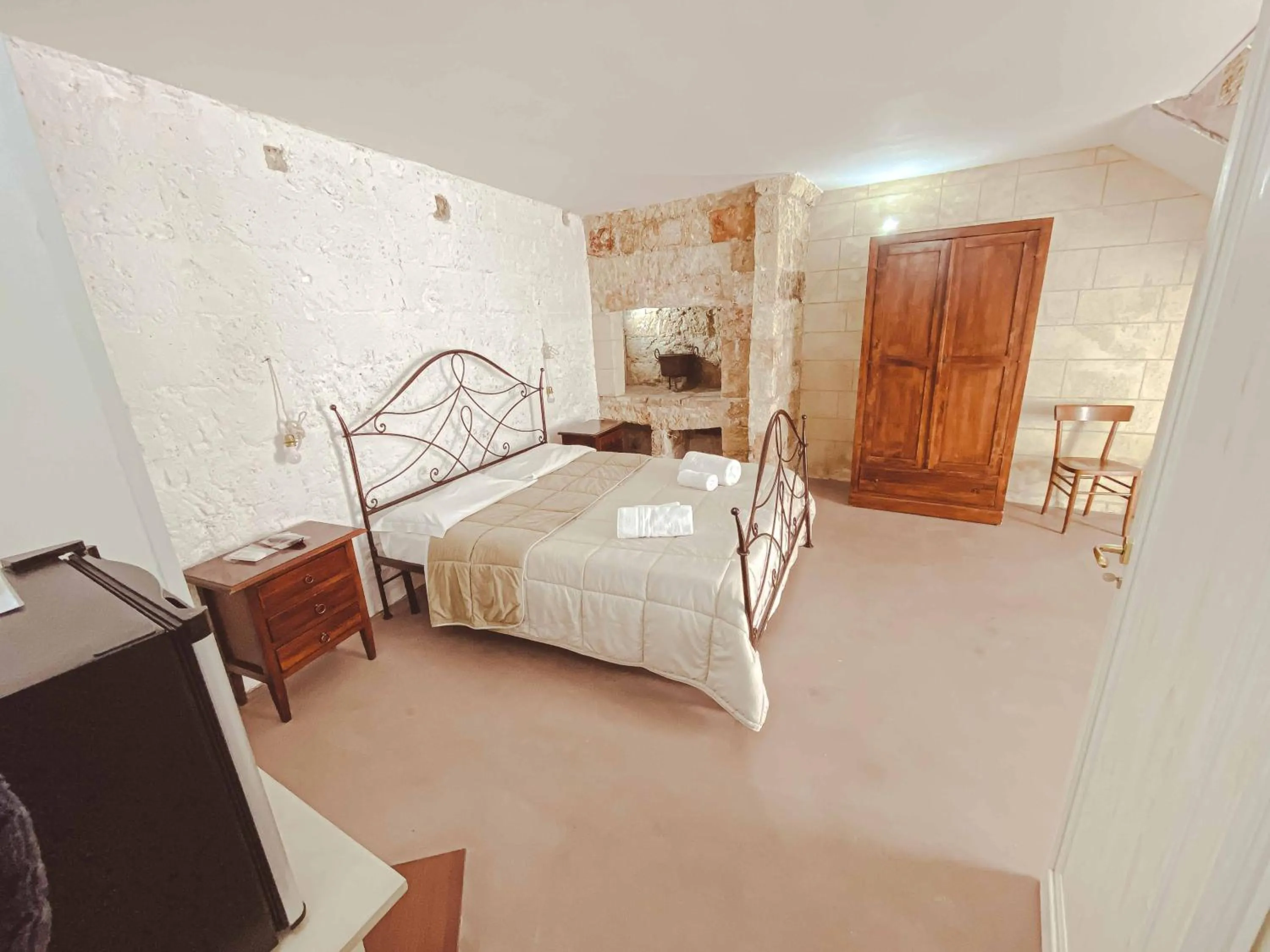 Photo of the whole room in Cortellenica