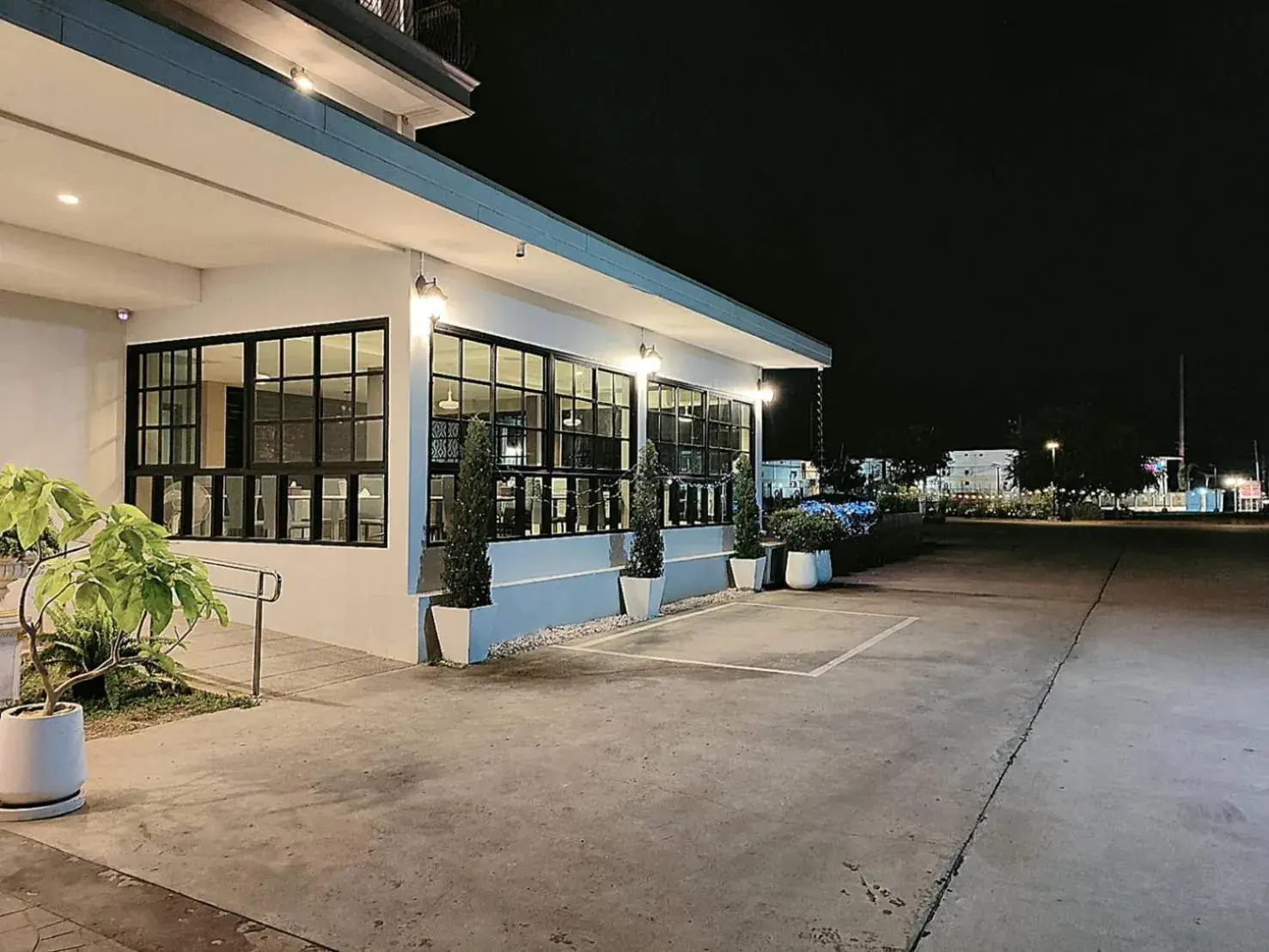 Property building in โคโค่ โฮเทล KOCO Hotel Property building in โคโค่ โฮเทล KOCO Hotel