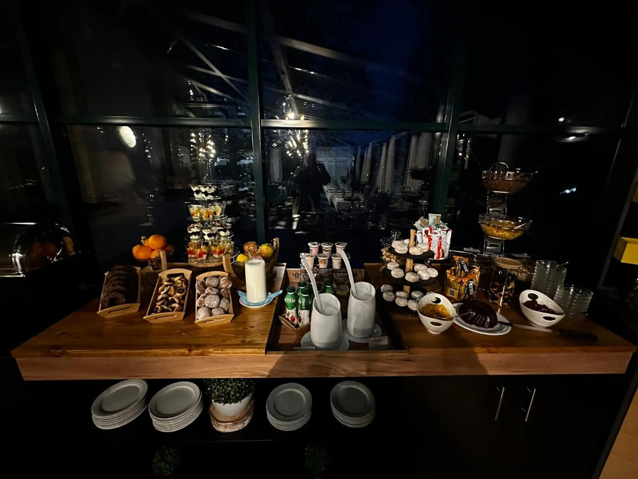 Buffet breakfast in Parkhotel Waldschlösschen