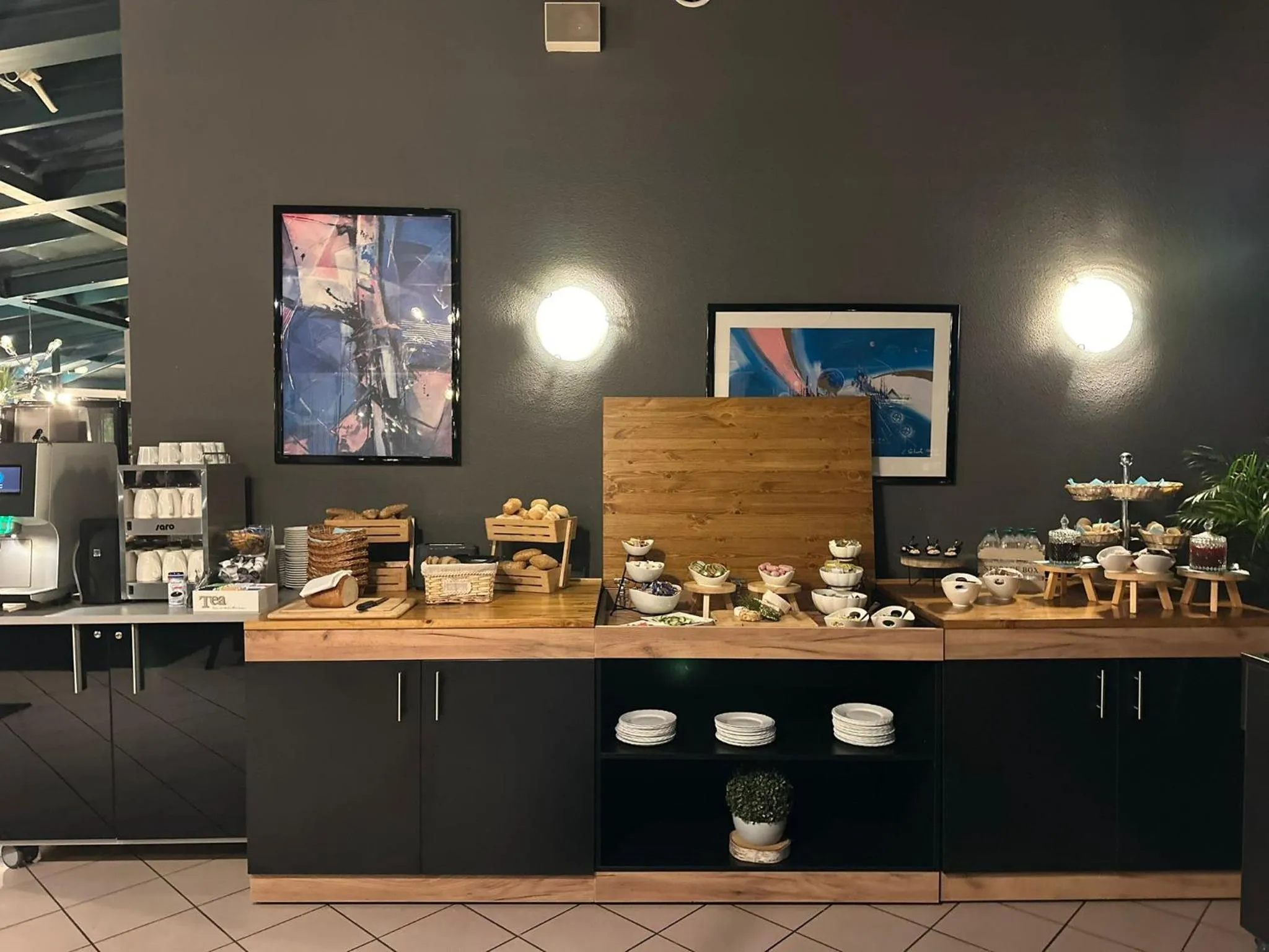 Buffet breakfast in Parkhotel Waldschlösschen