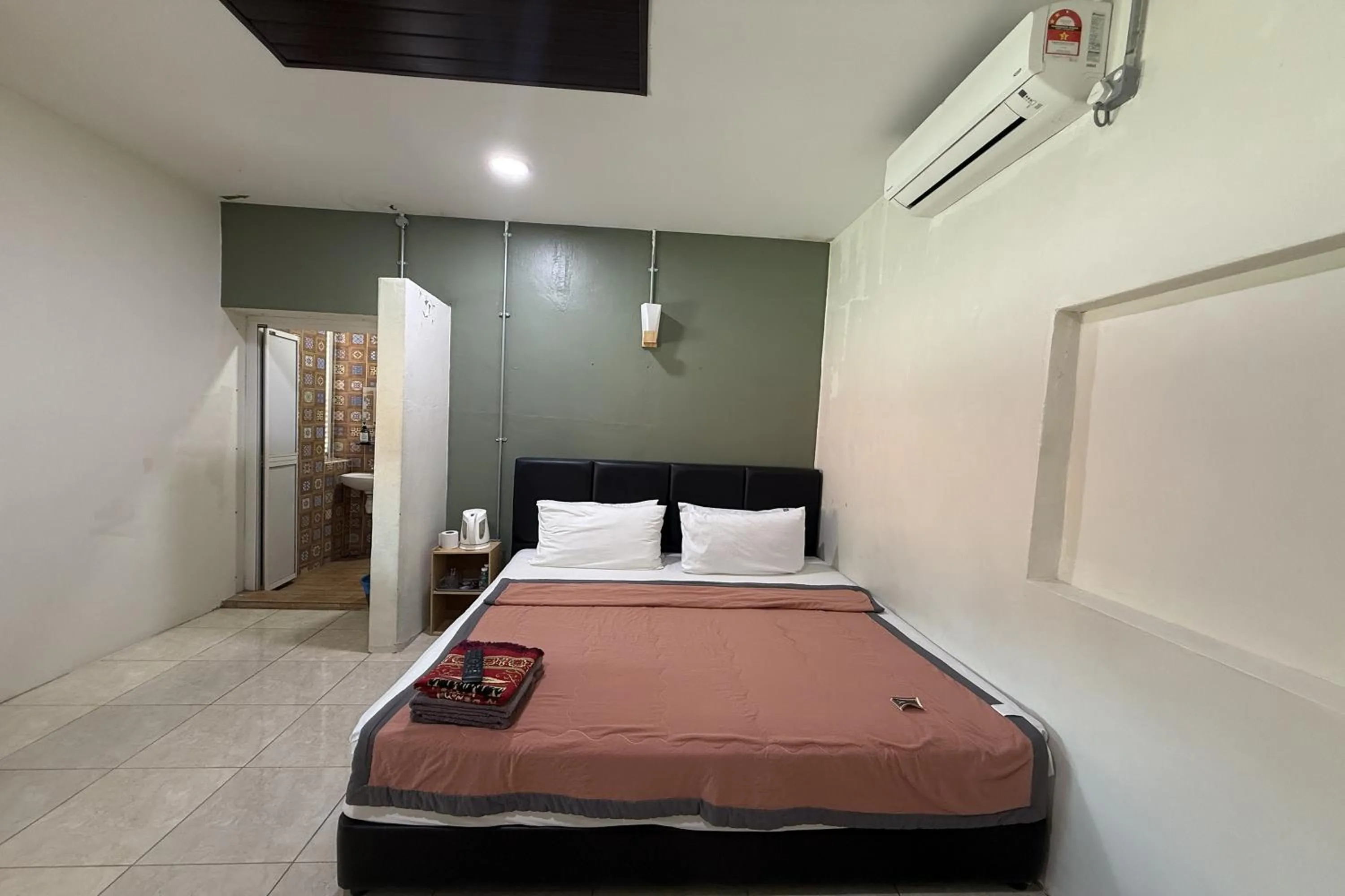 Bed in Inapan Taman Herba