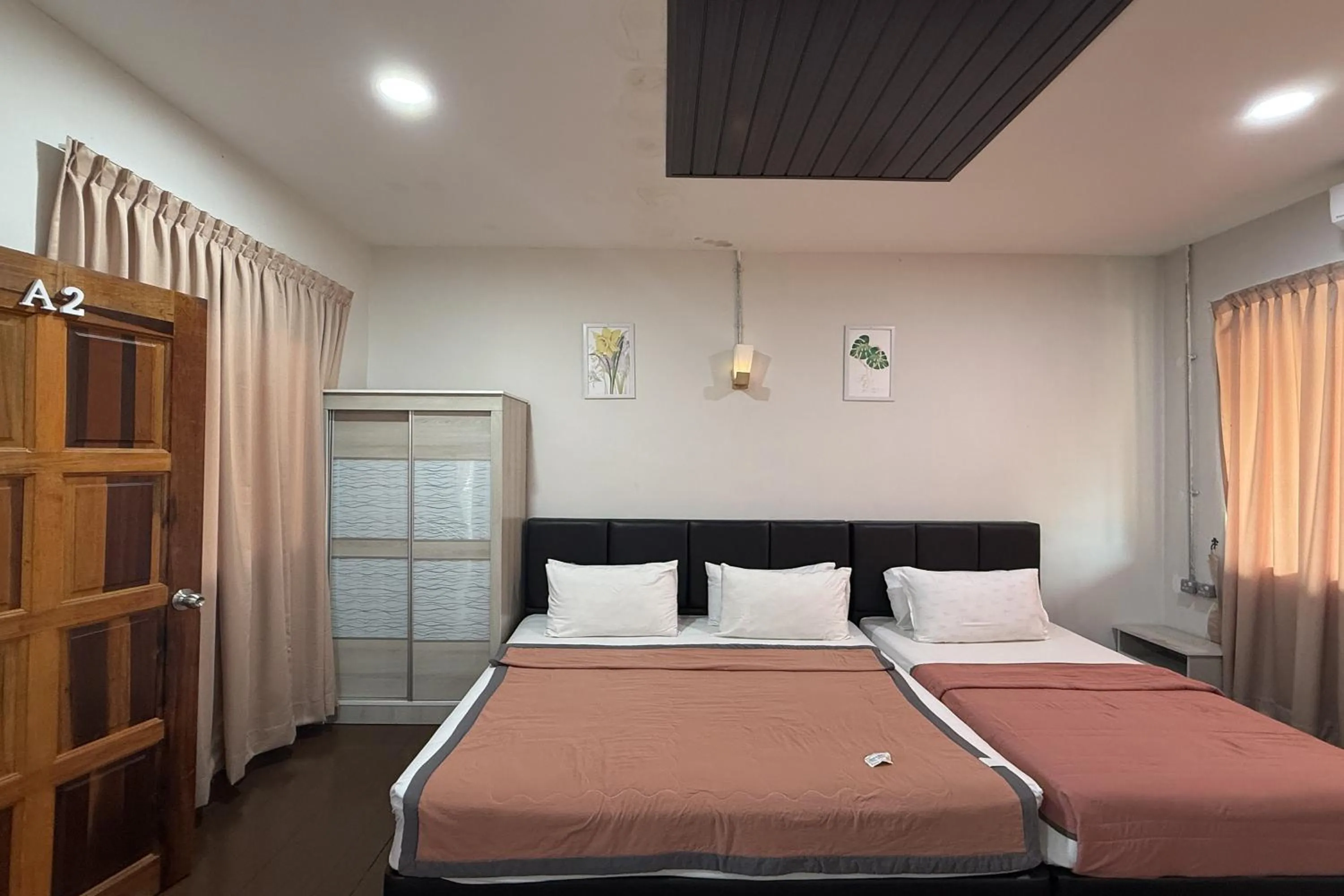 Bed in Inapan Taman Herba