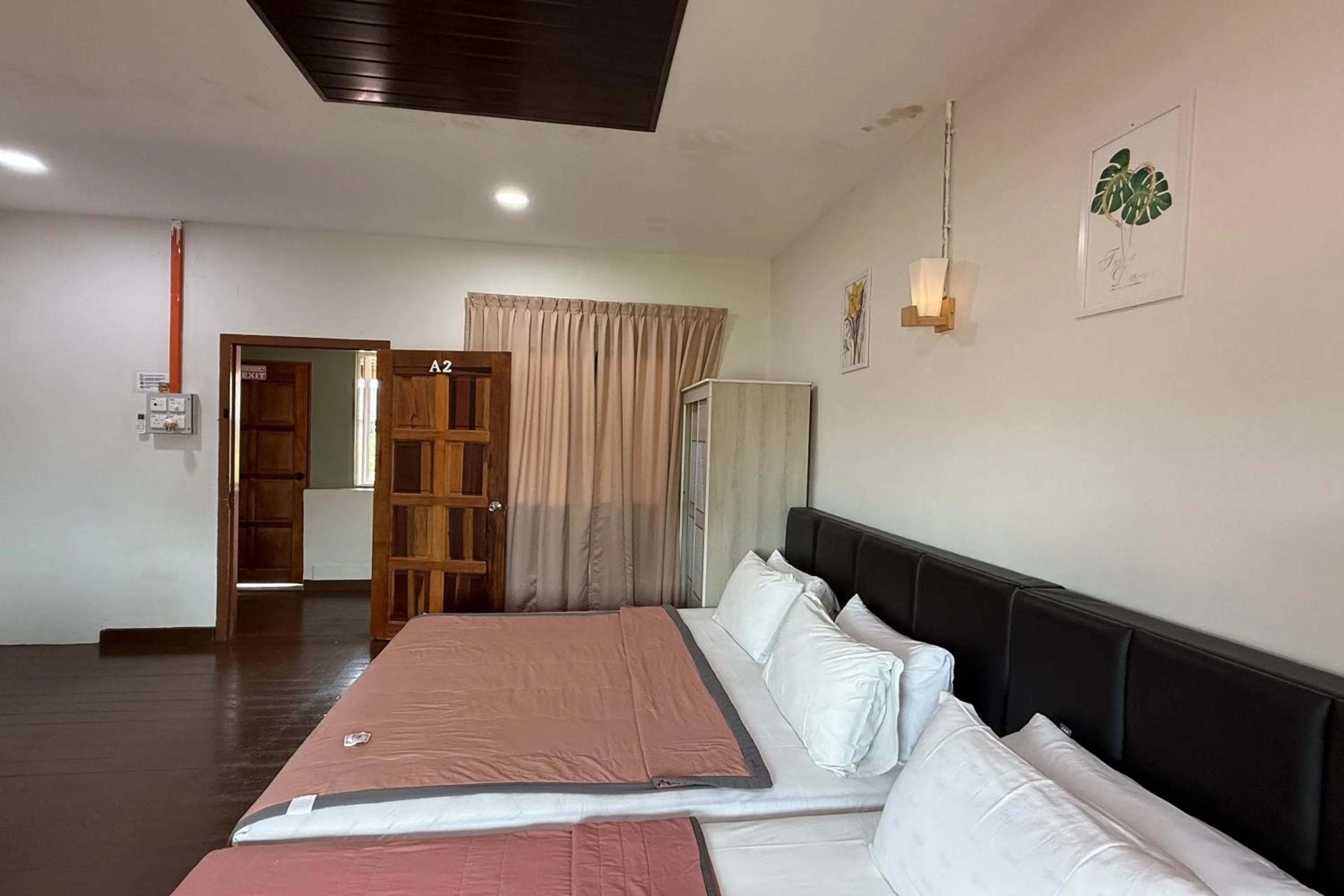 Bed in Inapan Taman Herba