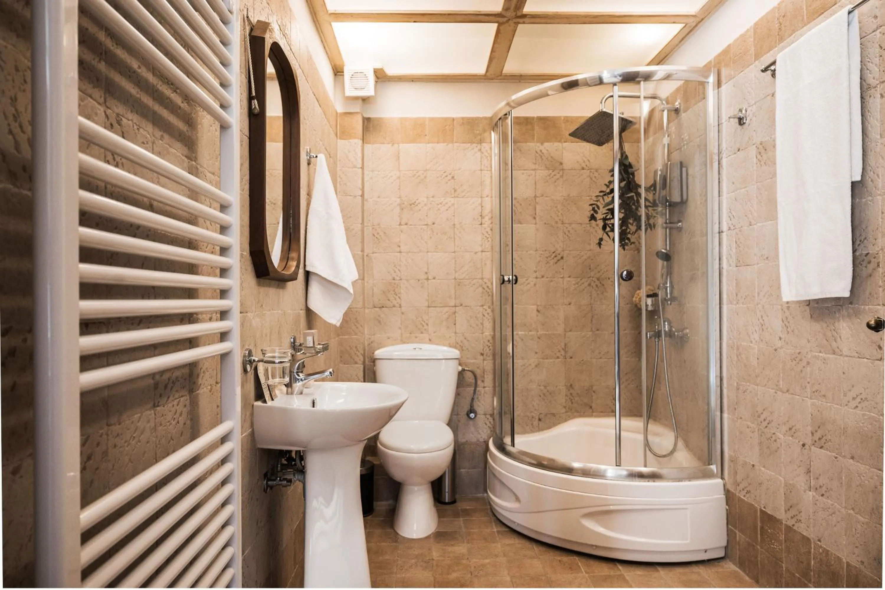 Shower in Fasolaki Skopelos - Eco Residences