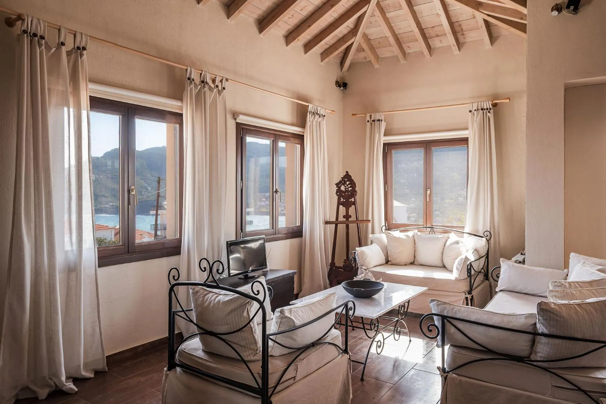 Living room in Fasolaki Skopelos - Eco Residences
