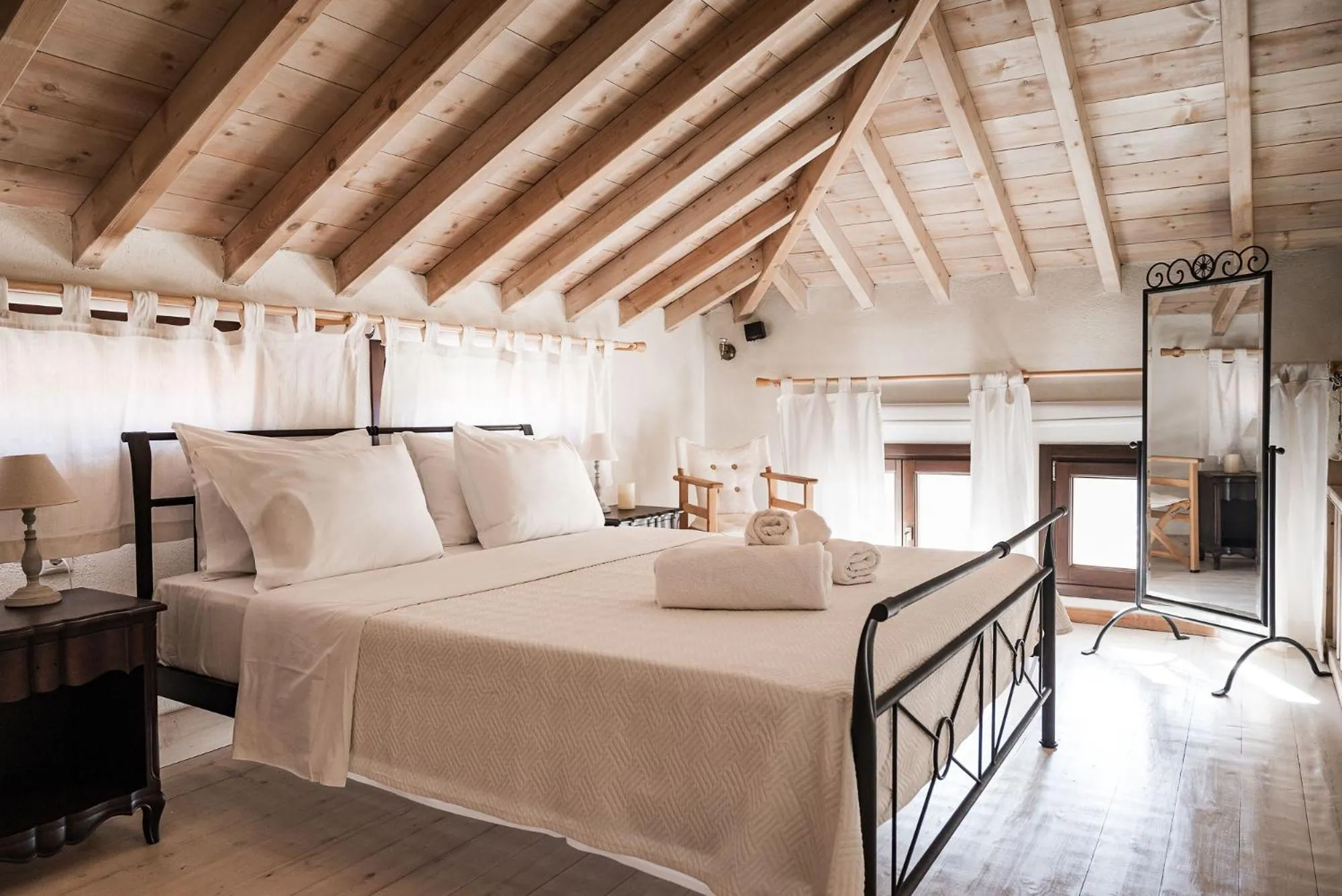 Photo of the whole room, Bed in Fasolaki Skopelos - Eco Residences