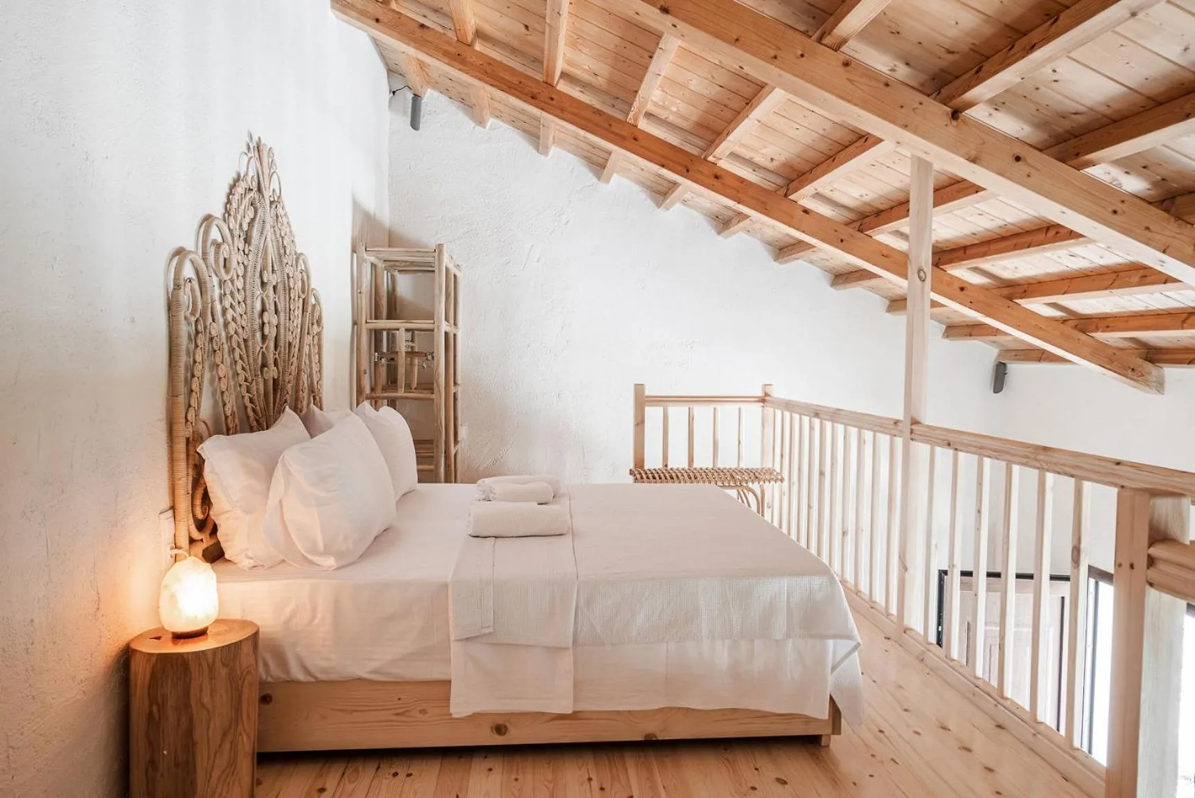 Bed in Fasolaki Skopelos - Eco Residences