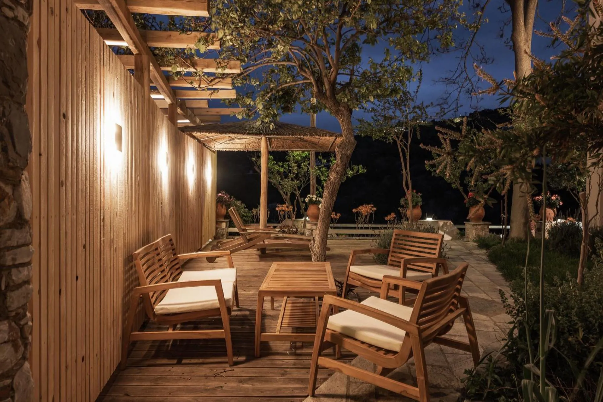 Patio in Fasolaki Skopelos - Eco Residences