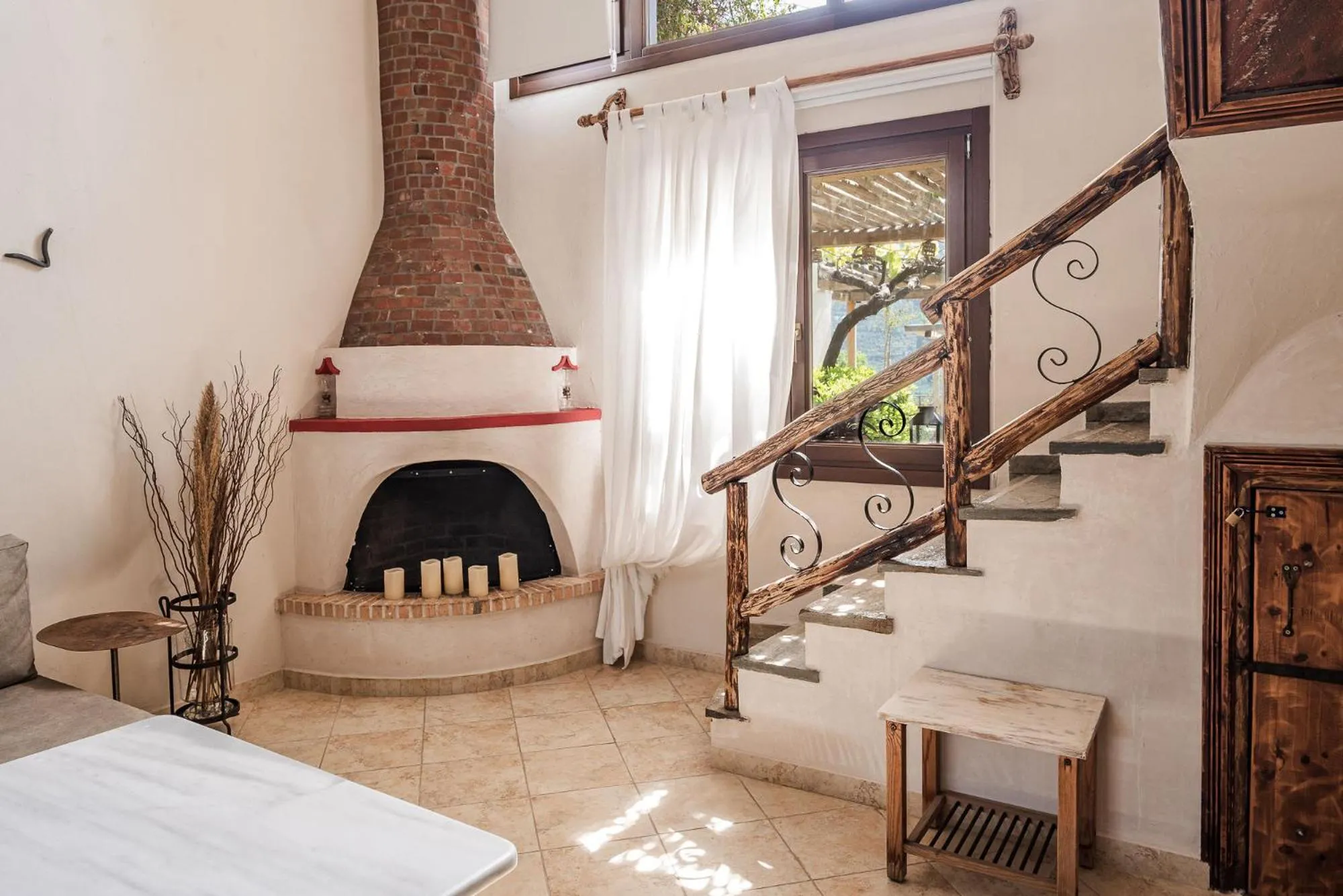 Living room, Bed in Fasolaki Skopelos - Eco Residences