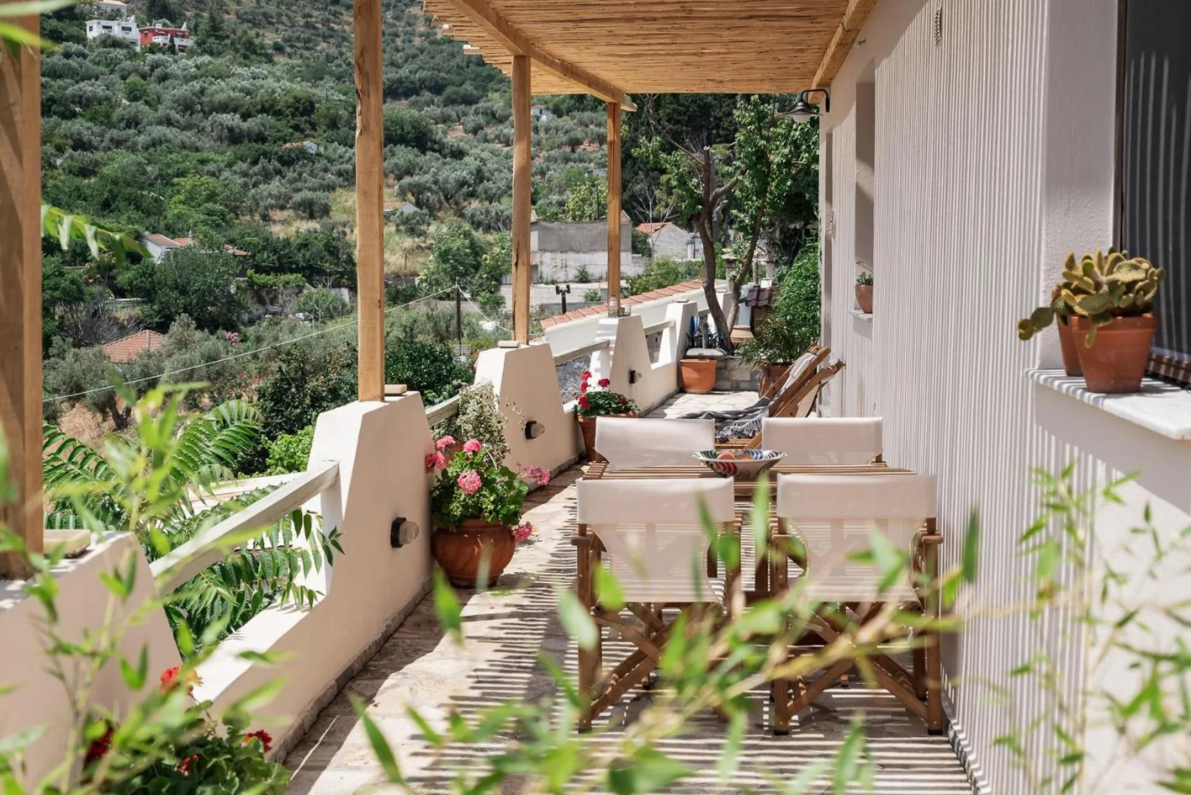 Patio in Fasolaki Skopelos - Eco Residences