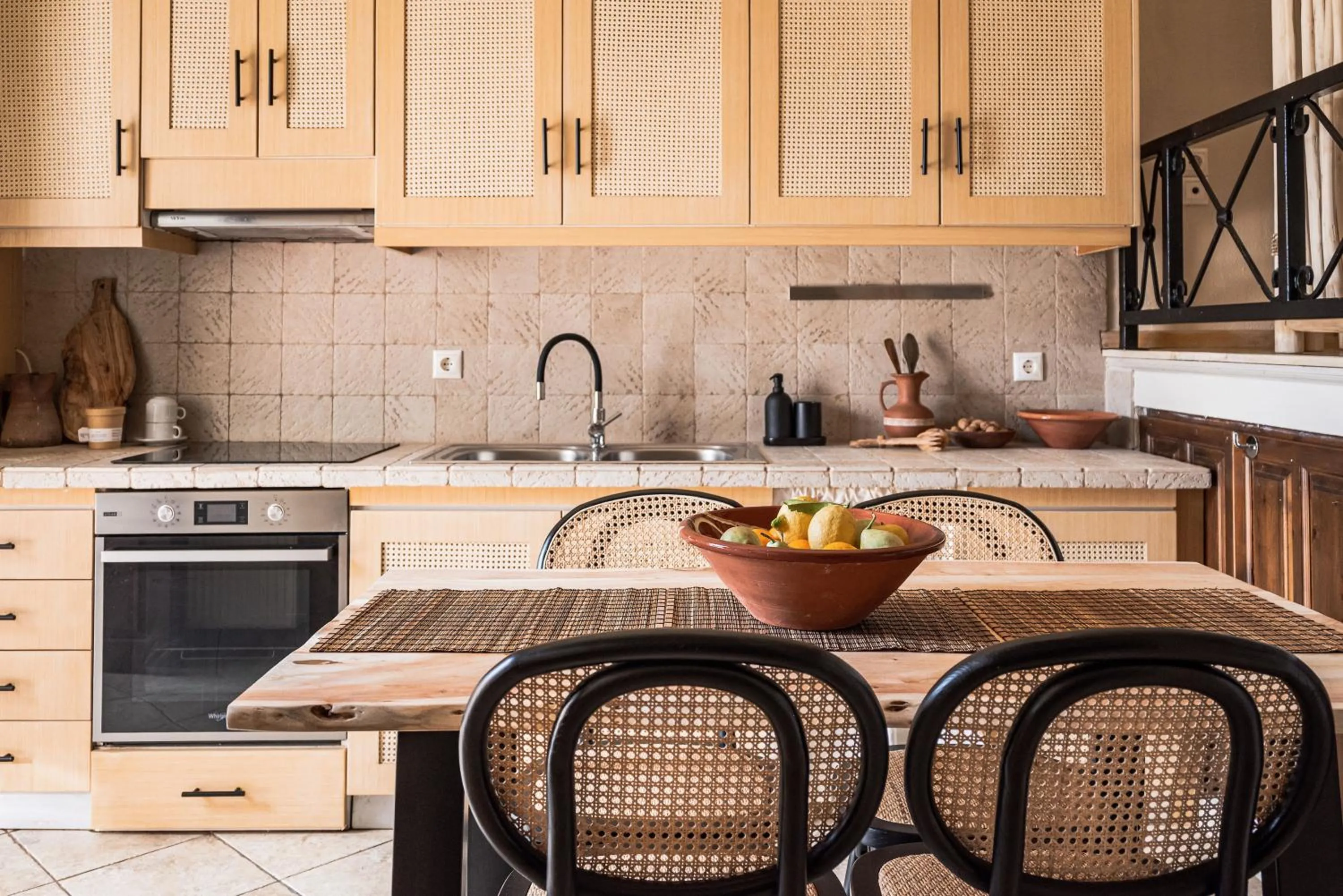 Kitchen or kitchenette in Fasolaki Skopelos - Eco Residences