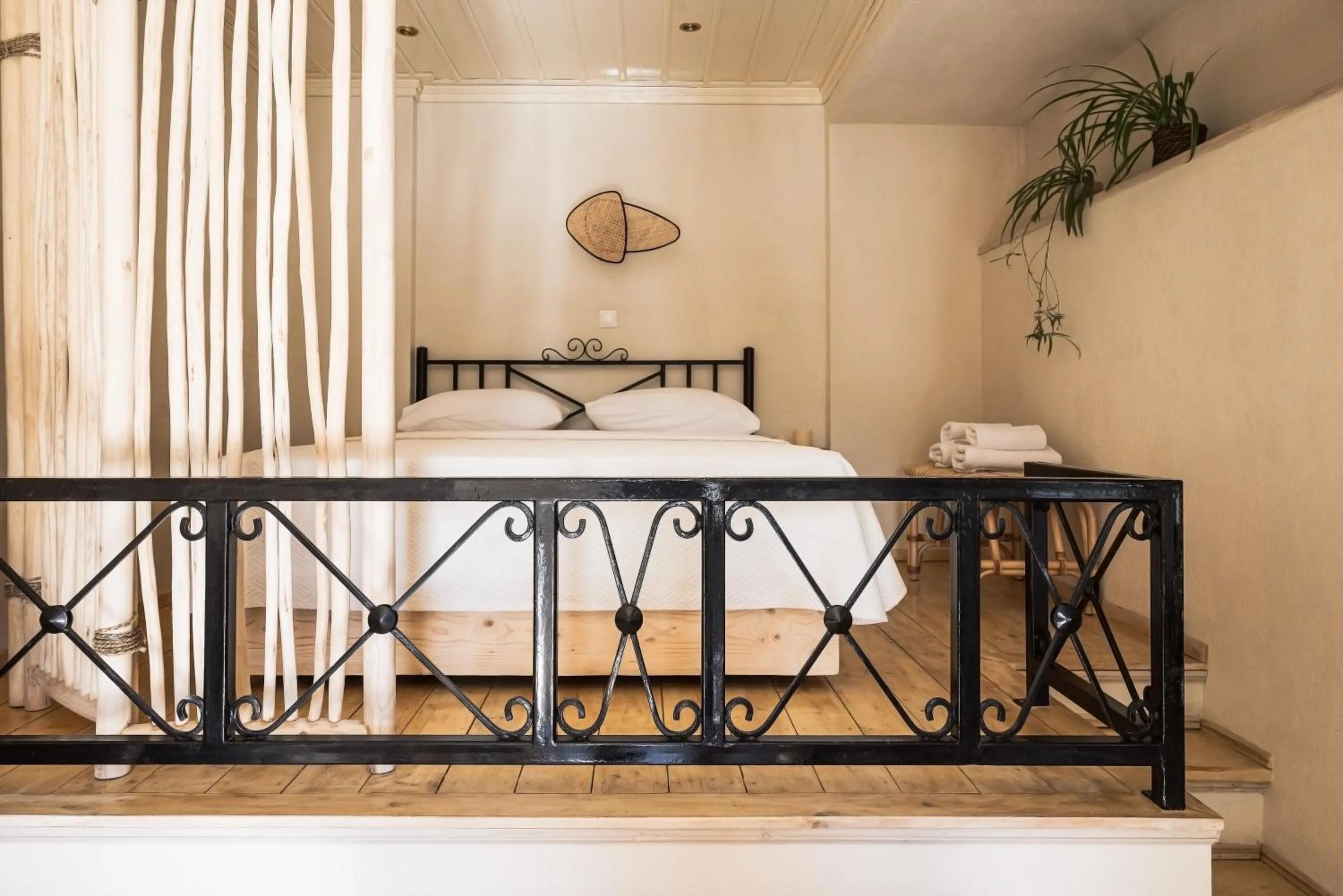 Photo of the whole room, Bed in Fasolaki Skopelos - Eco Residences