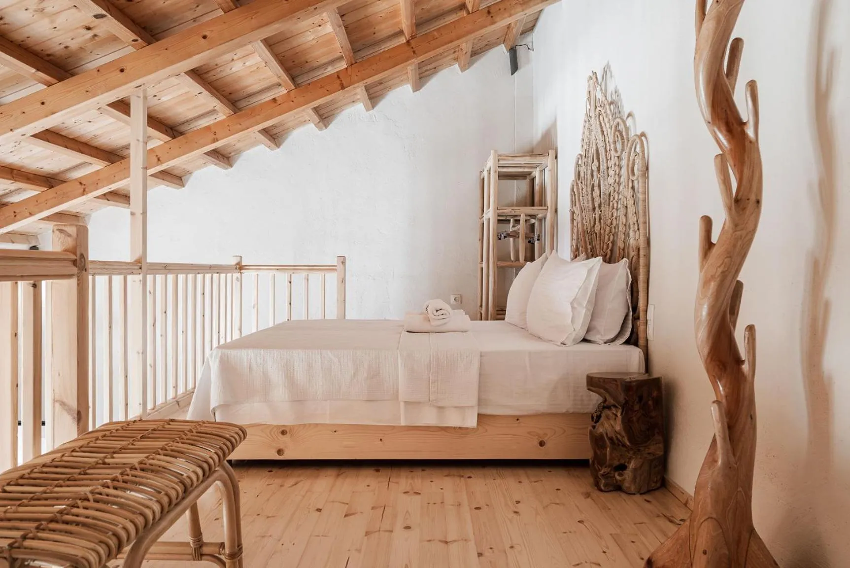 Bed in Fasolaki Skopelos - Eco Residences