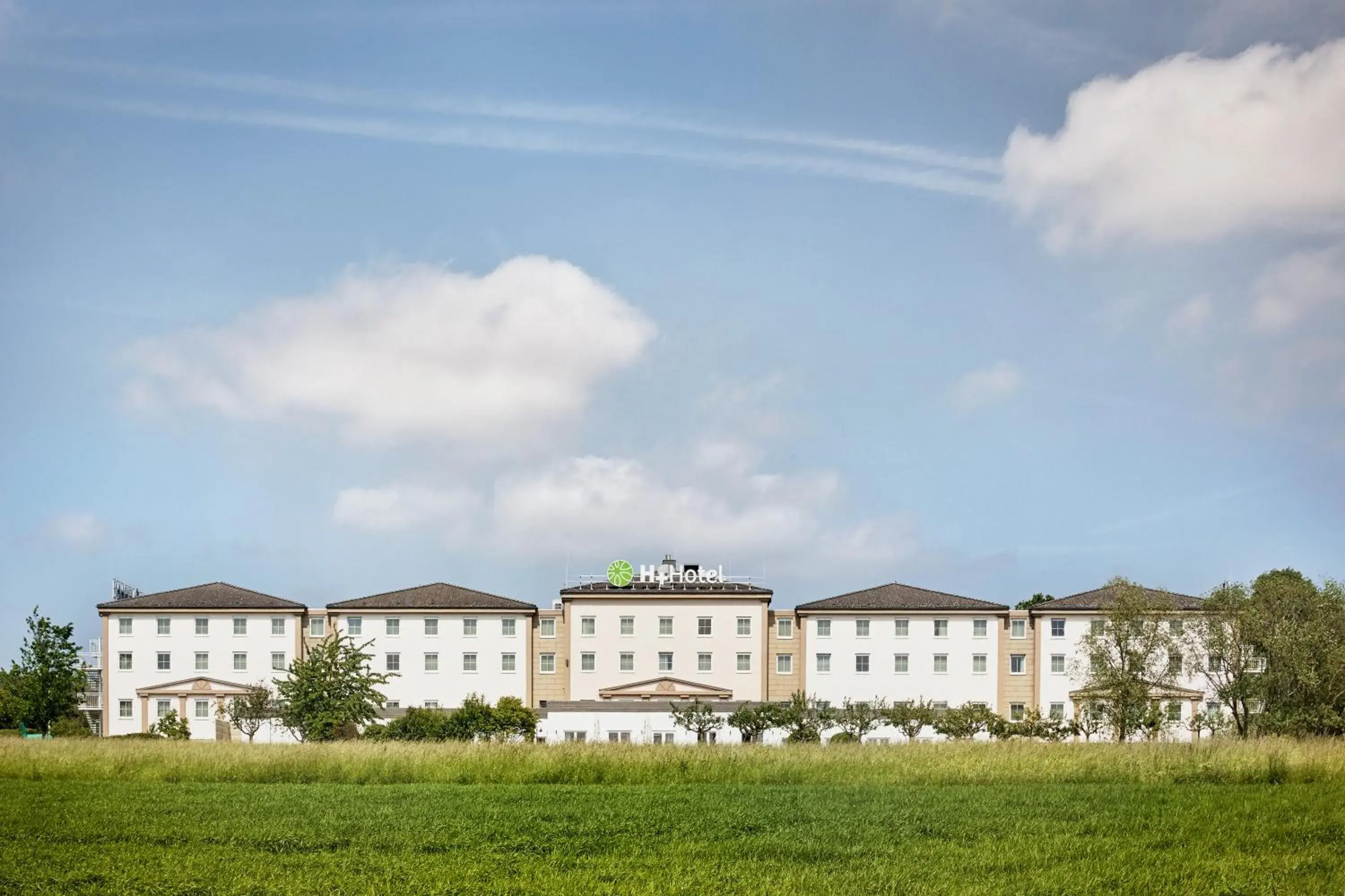 Property building in H+ Hotel Frankfurt Airport West Property building in H+ Hotel Frankfurt Airport West