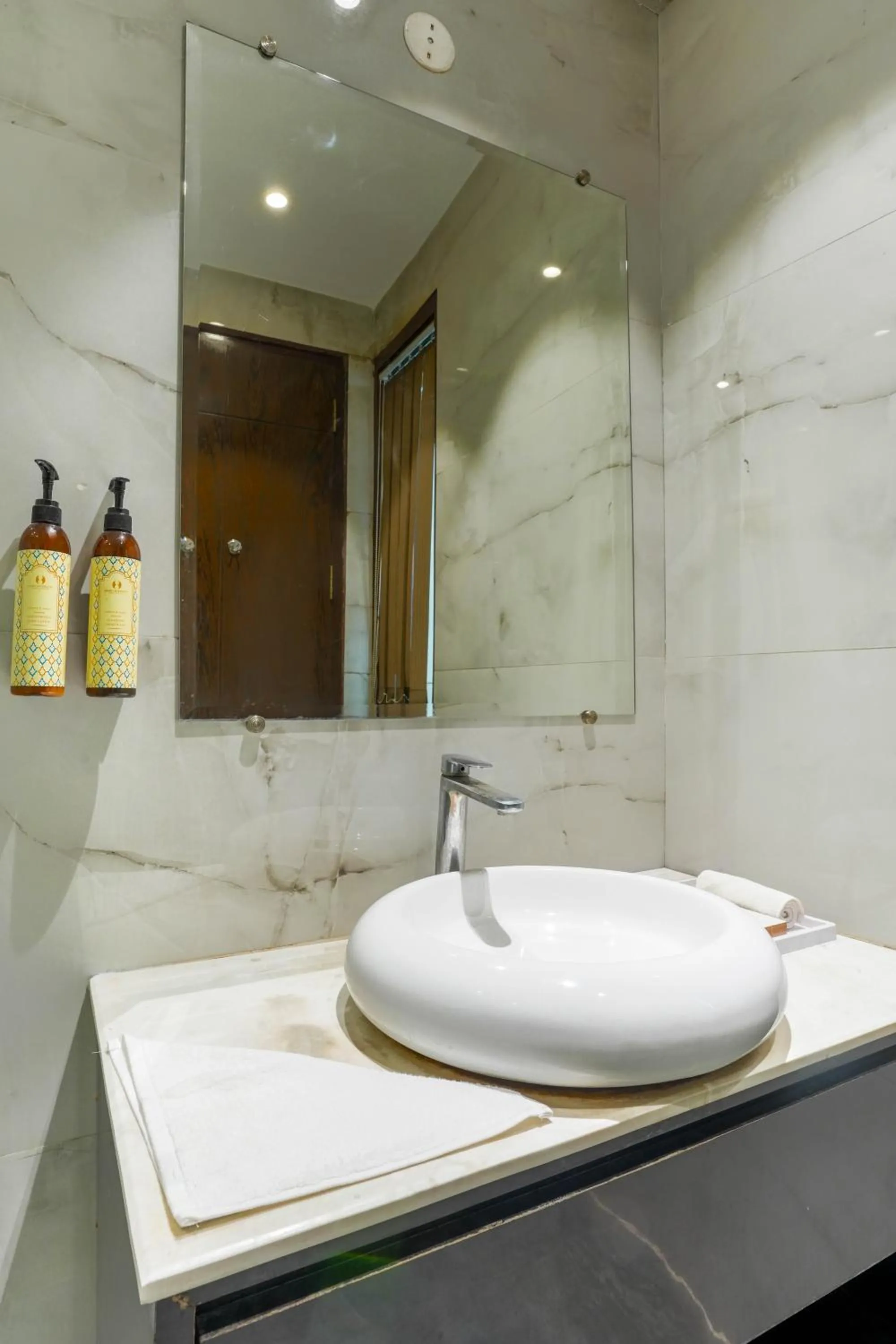 Bathroom in Stamps Golden Lagoon by Eight Continents - Opposite to Golden Temple