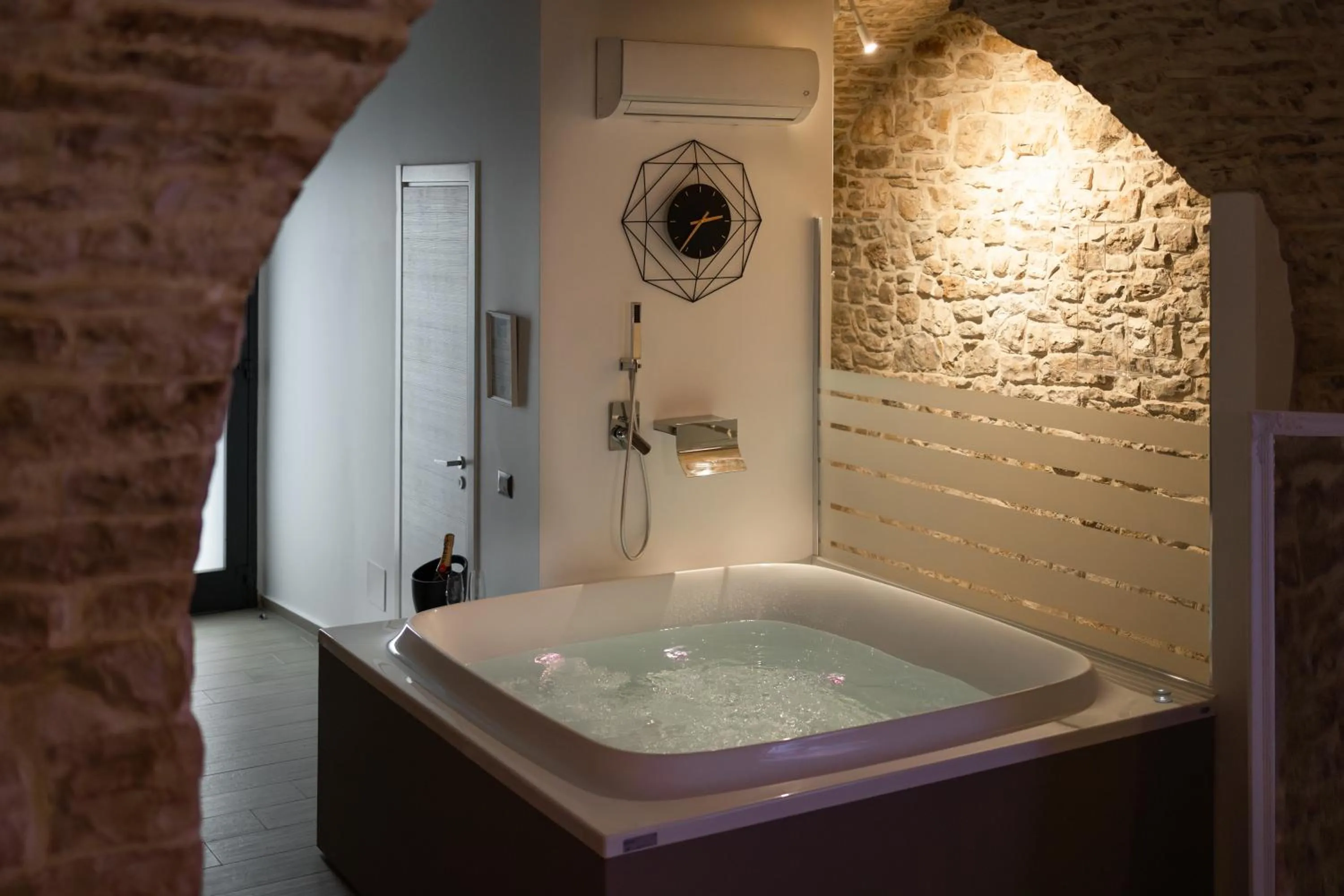 Suite 123 Luxury B&B Con Jacuzzi